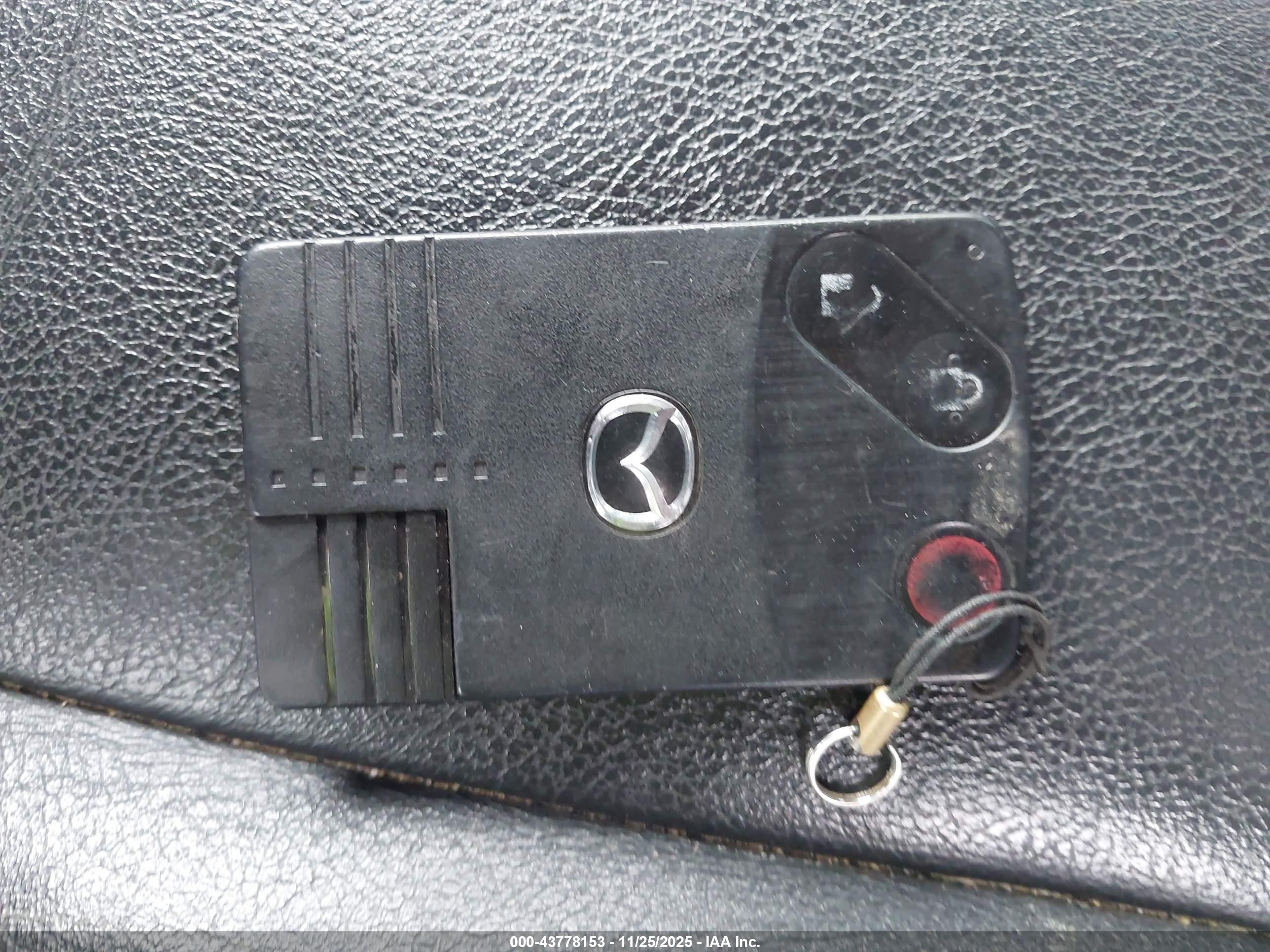 MAZDA CX-7 image 11