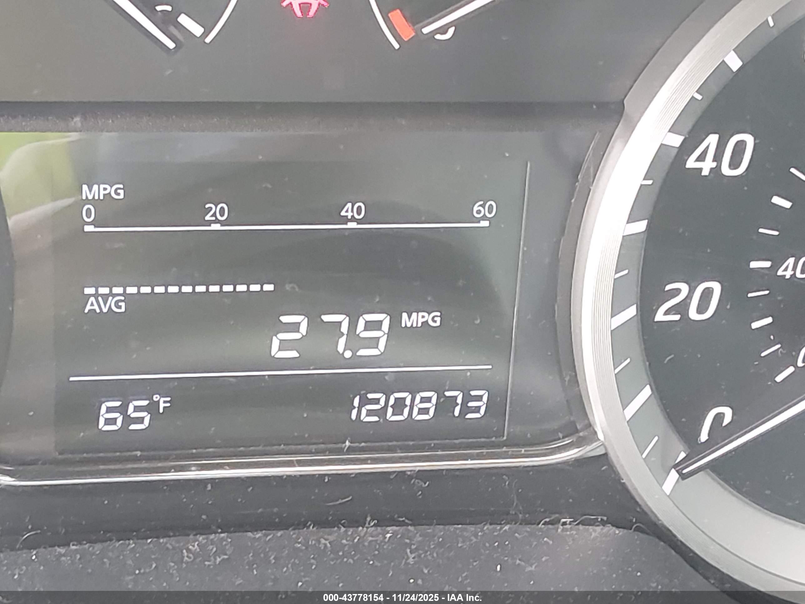 NISSAN SENTRA image 7