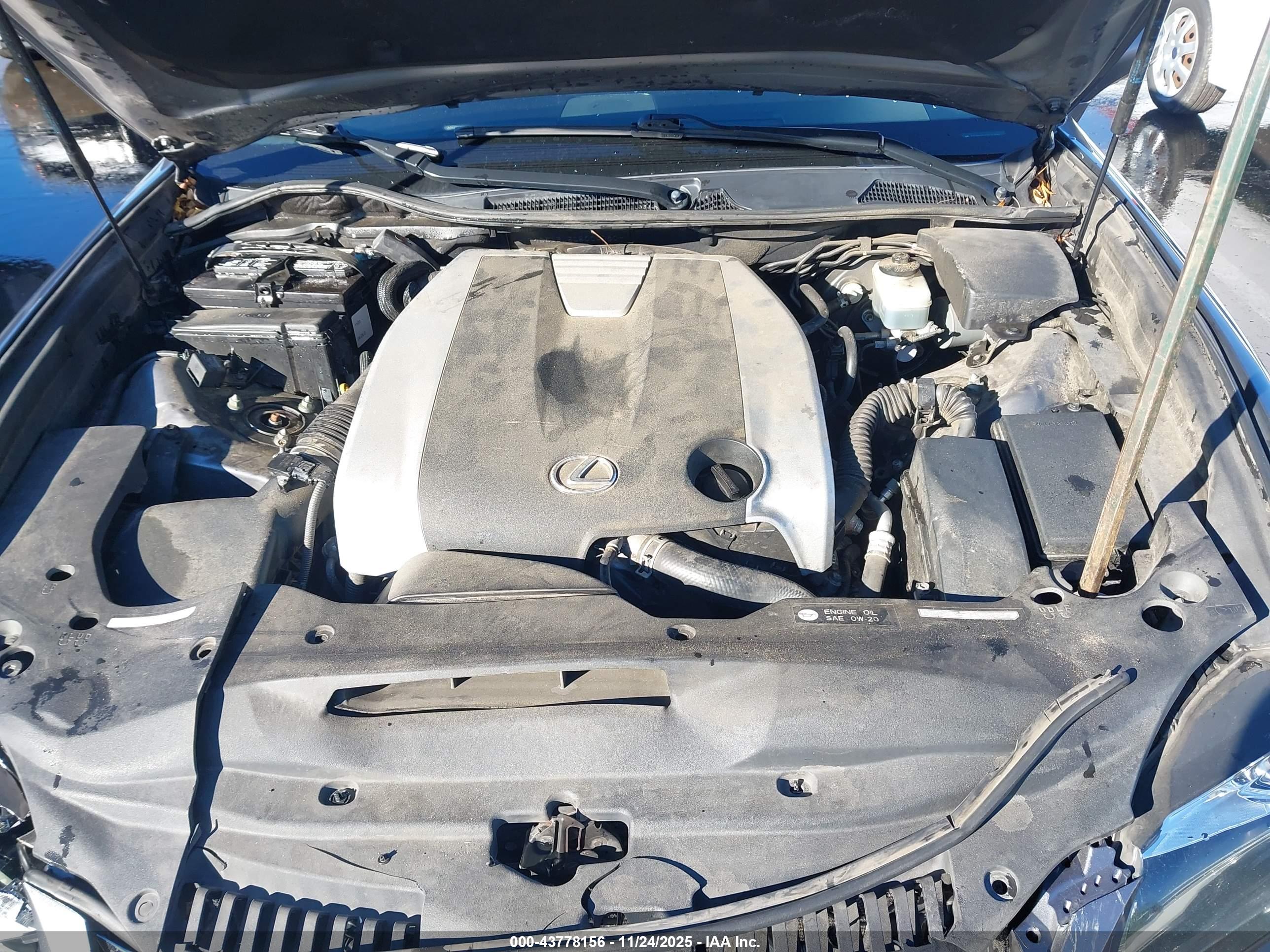 LEXUS GS image 10