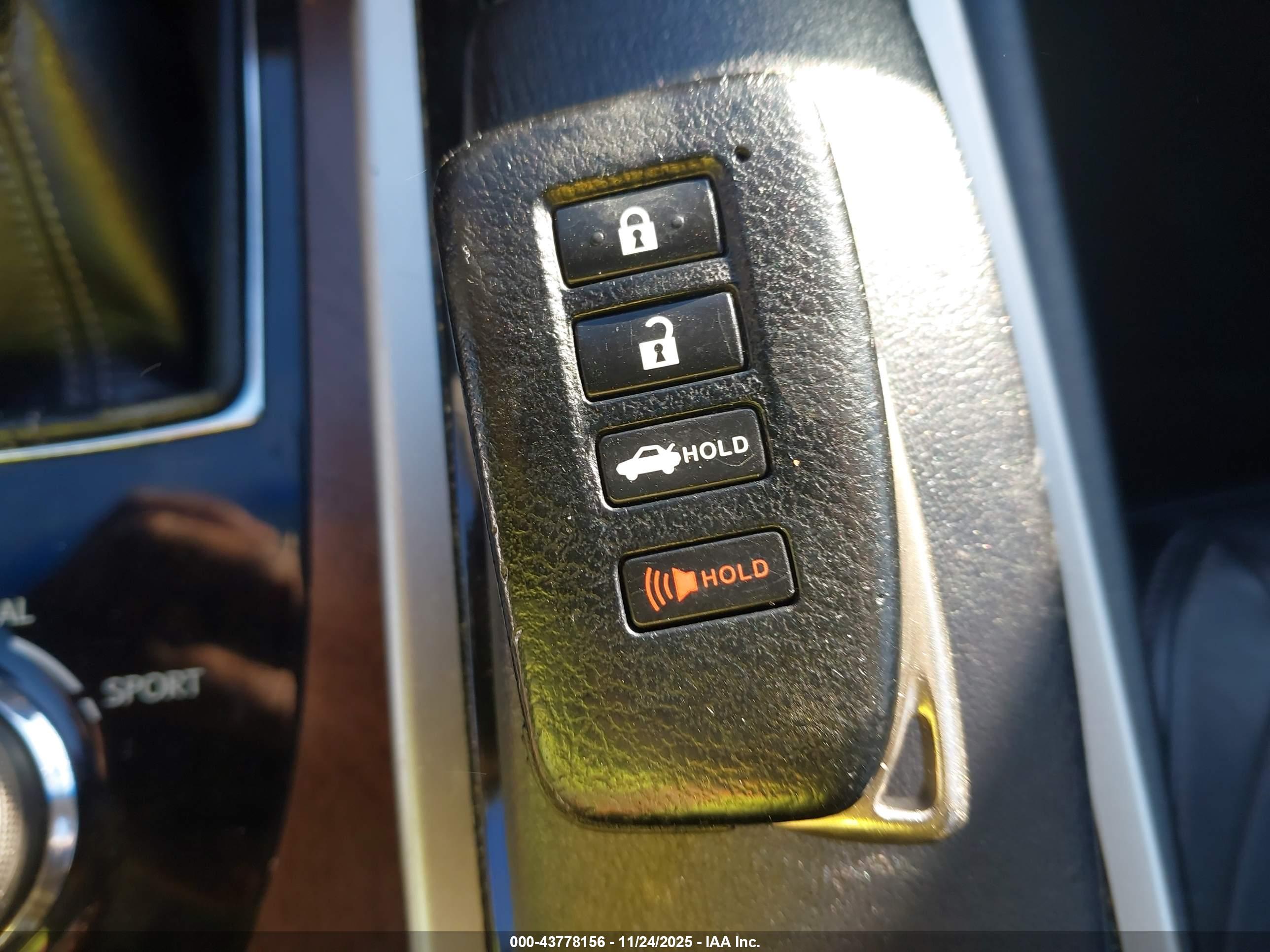 LEXUS GS image 11