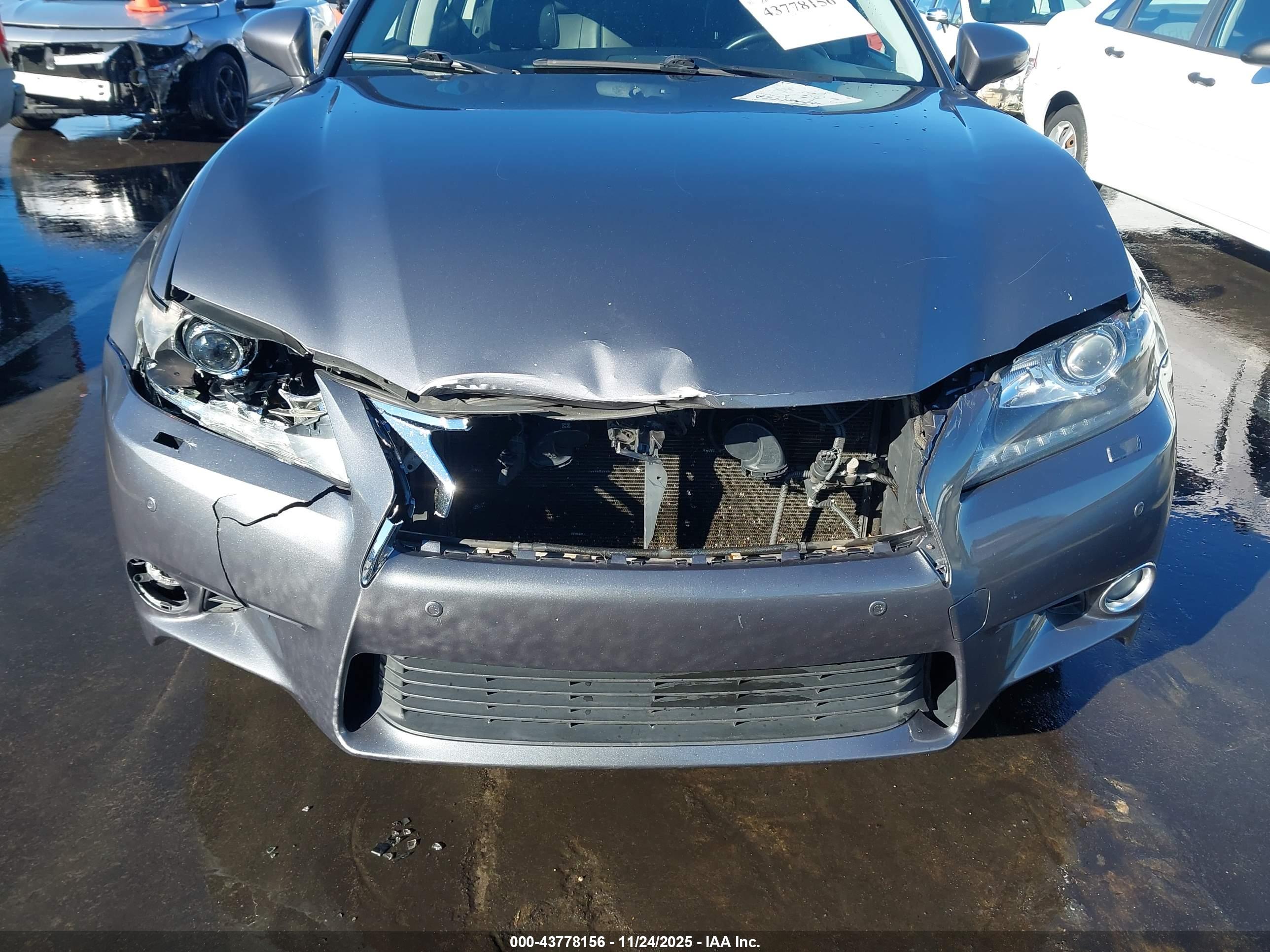 LEXUS GS image 6