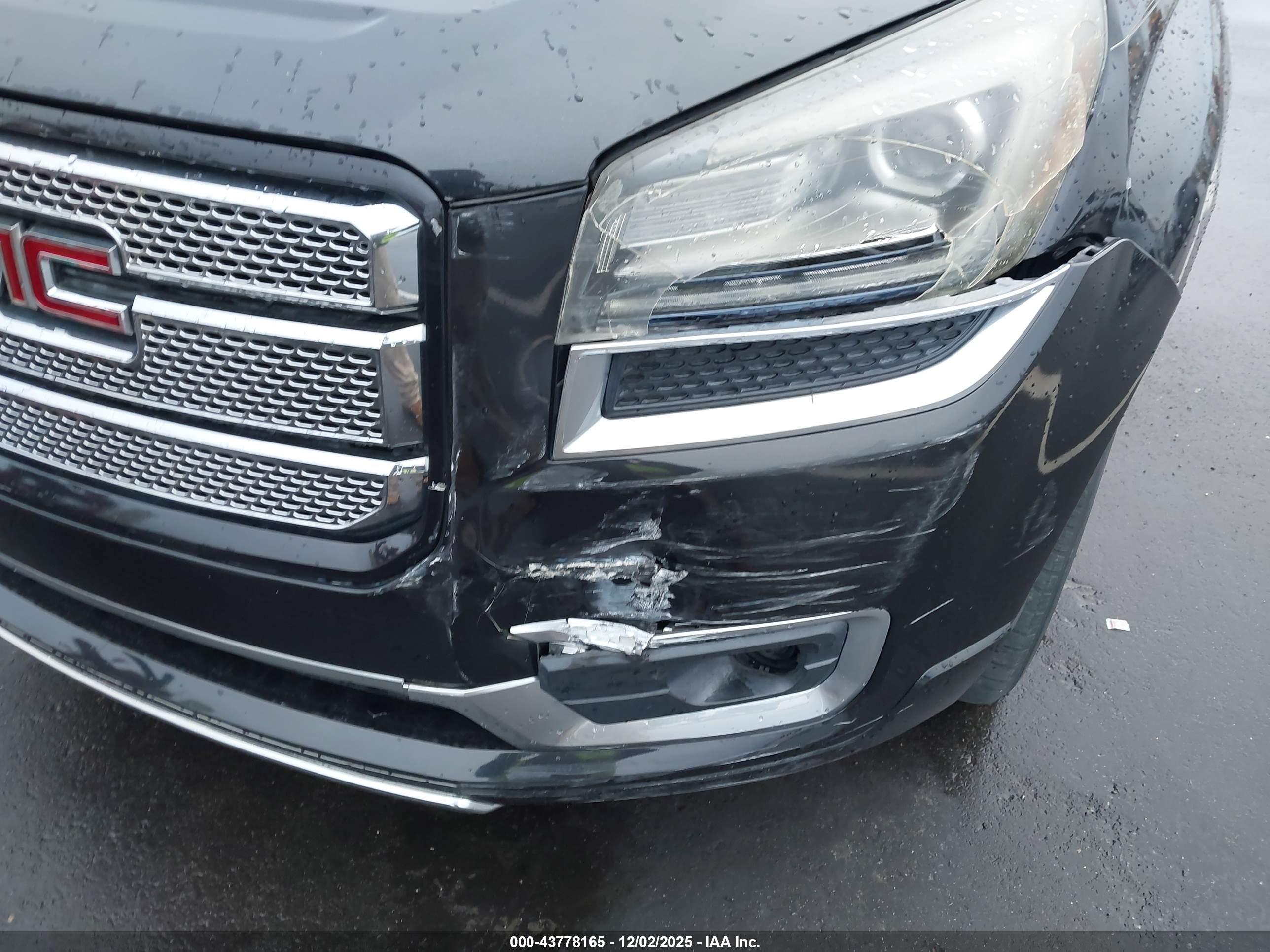 GMC ACADIA image 6