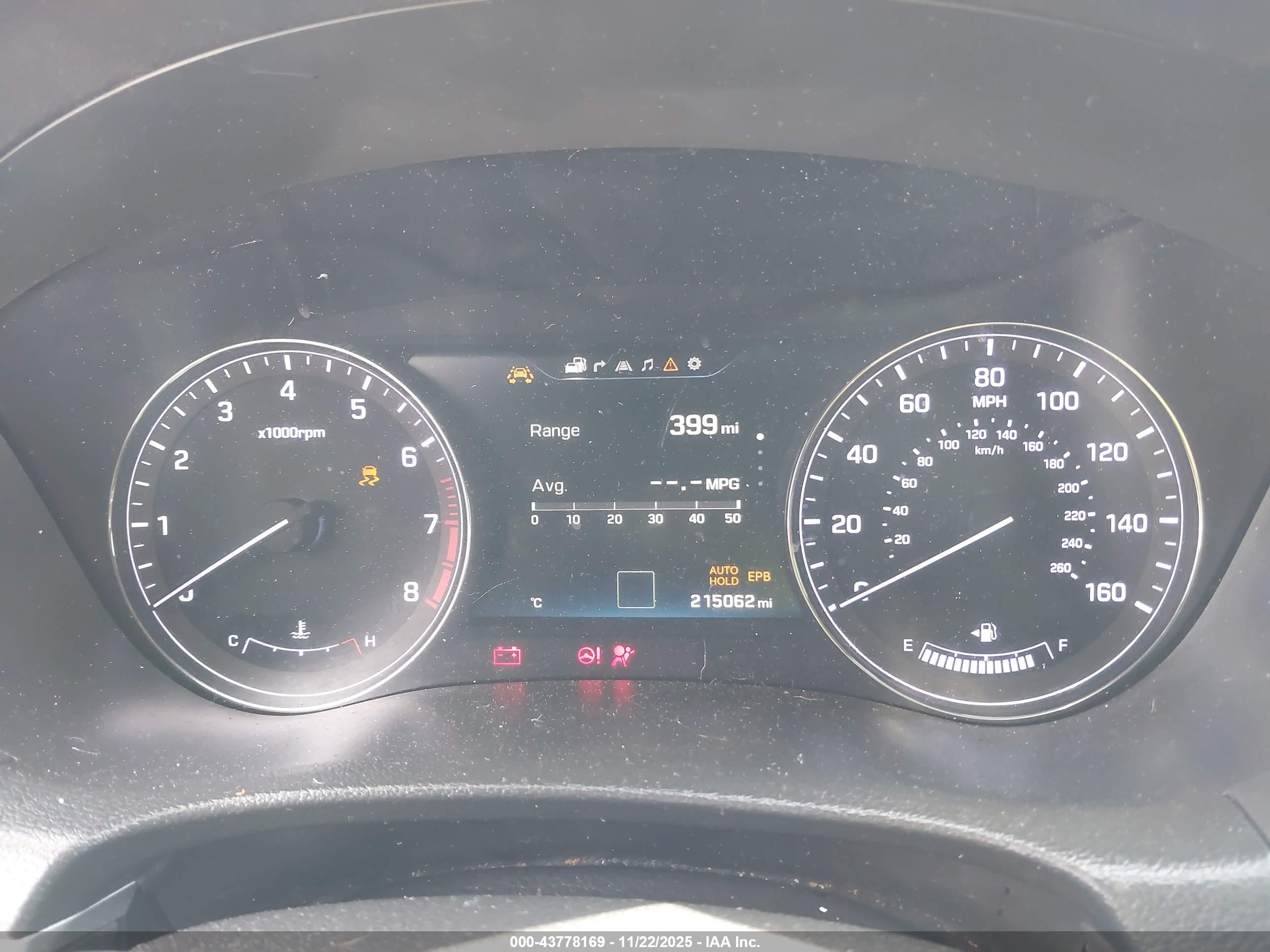 HYUNDAI GENESIS image 7