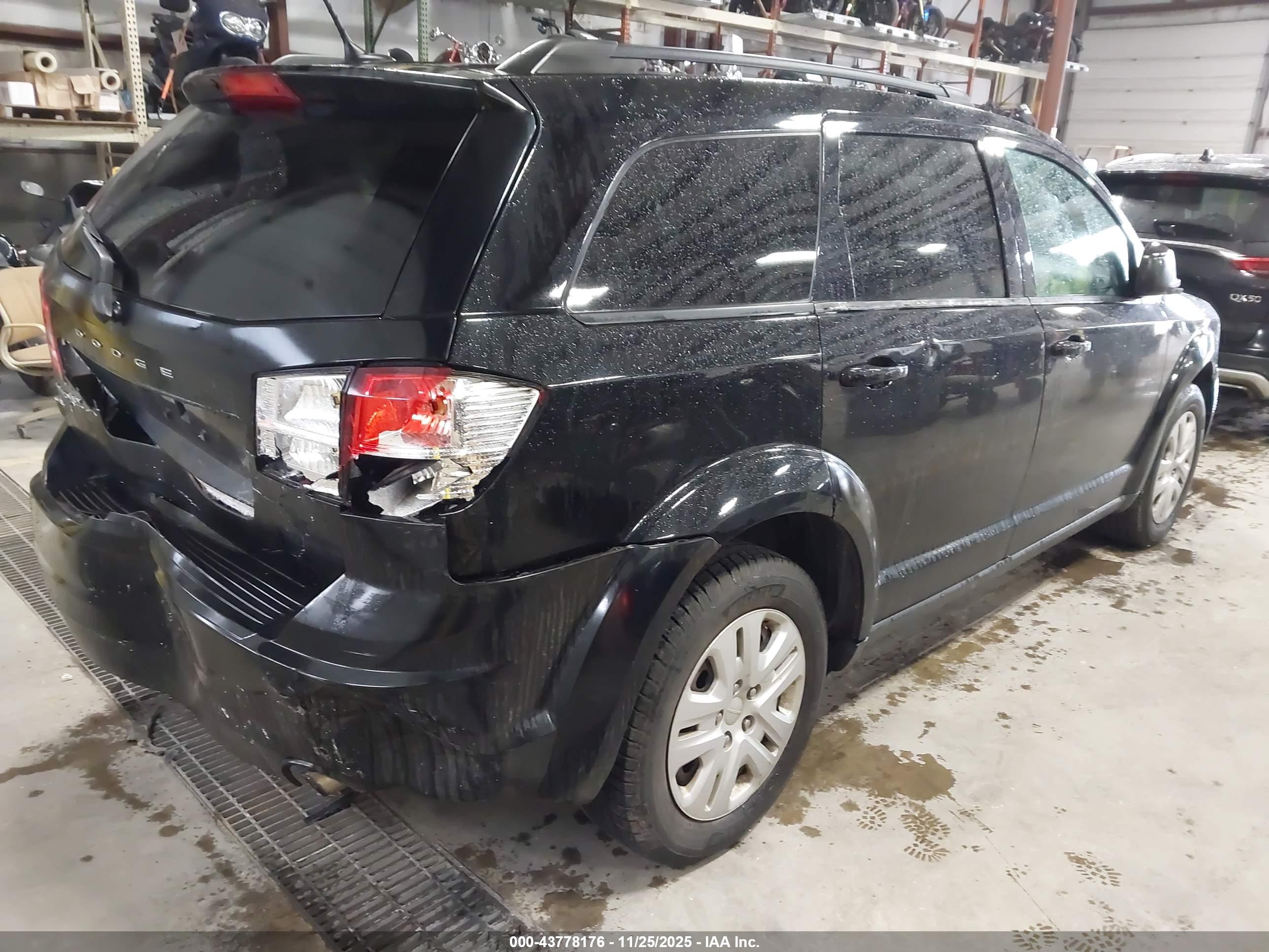 DODGE JOURNEY image 4