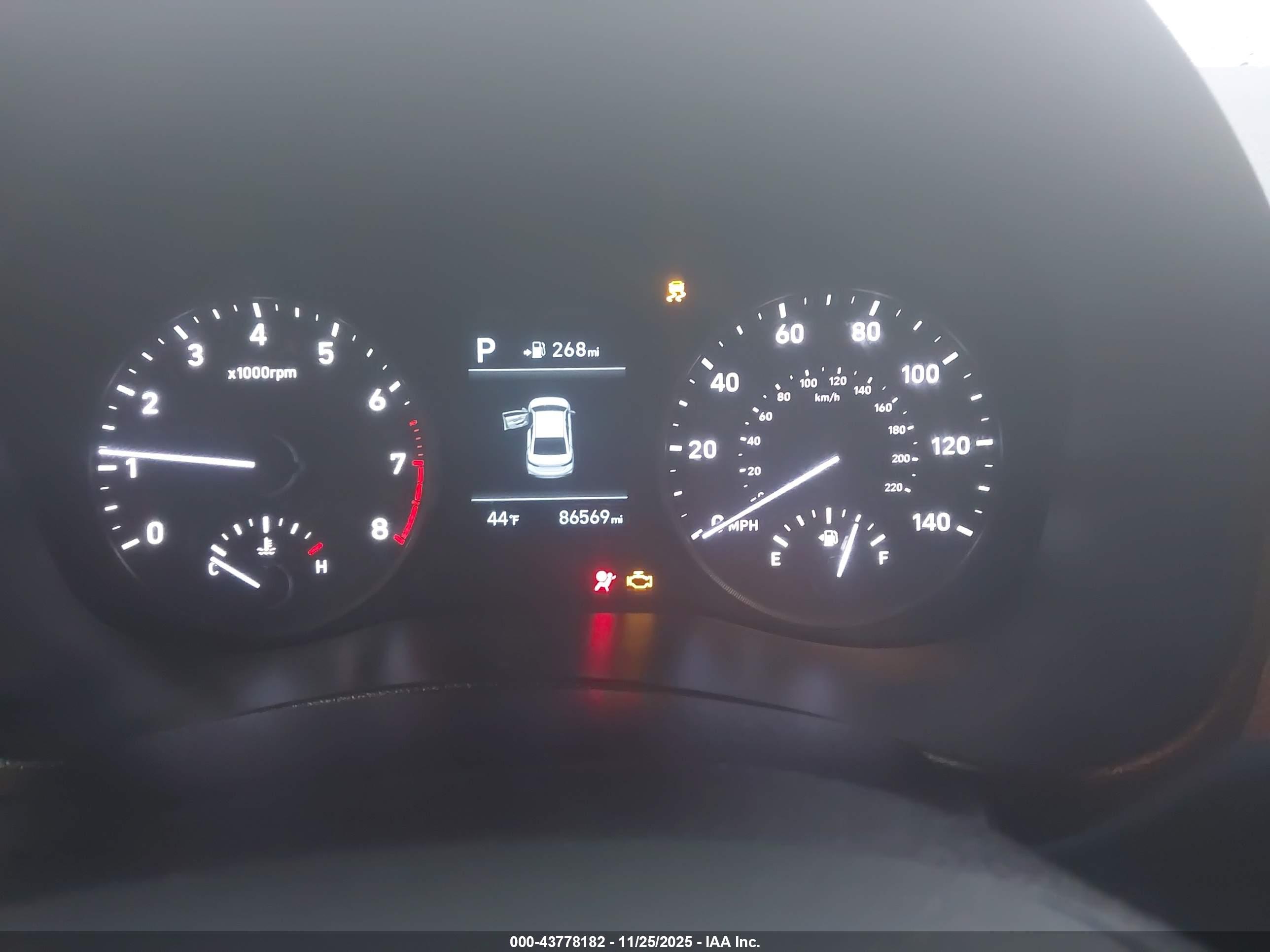 HYUNDAI ACCENT image 7