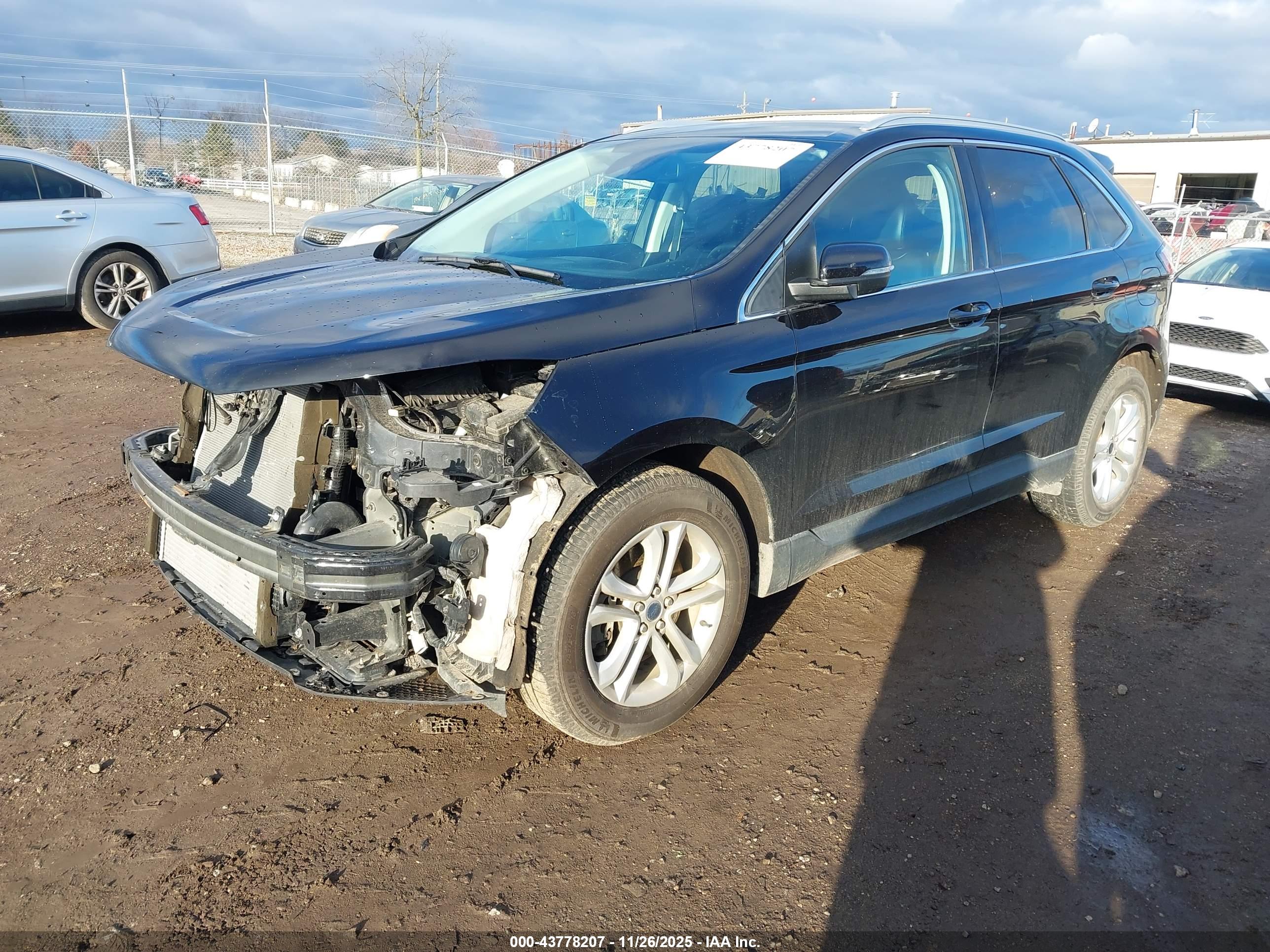 FORD EDGE image 2
