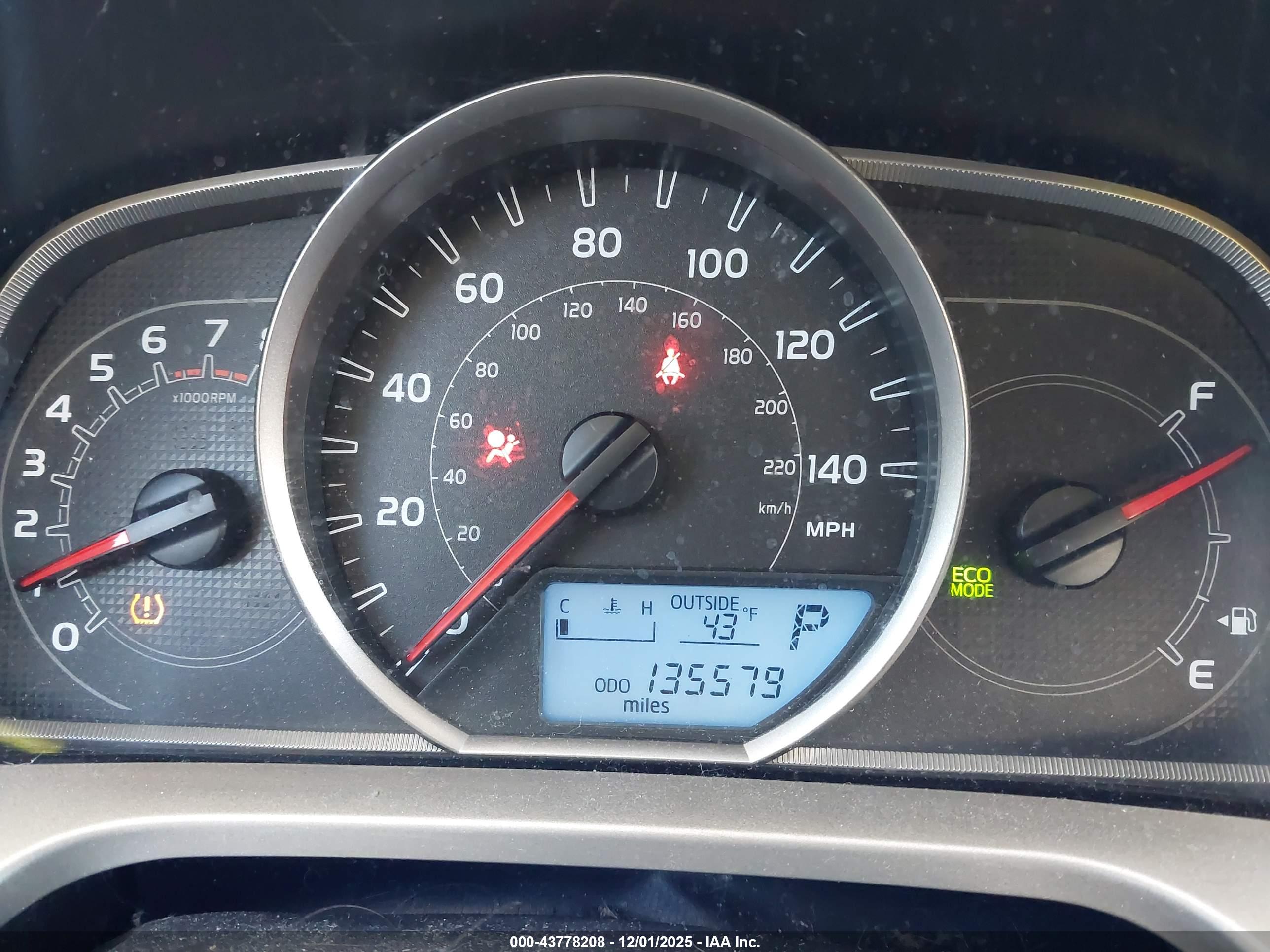 TOYOTA RAV4 image 7