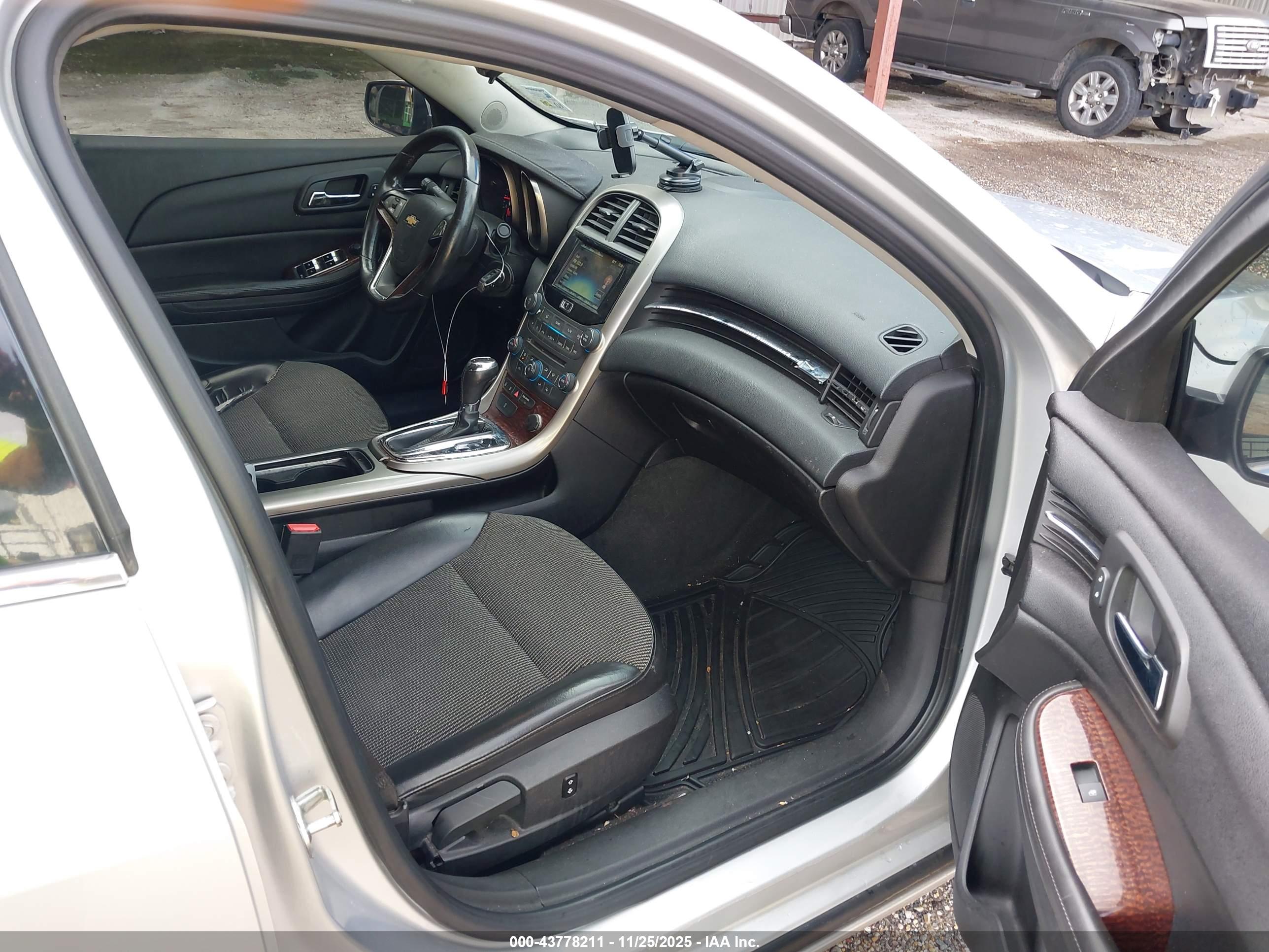 CHEVROLET MALIBU image 5