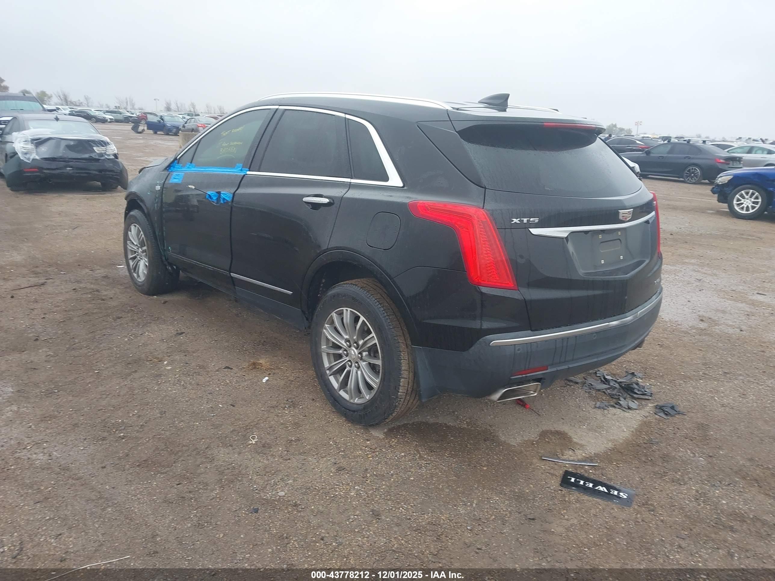 CADILLAC XT5 image 3