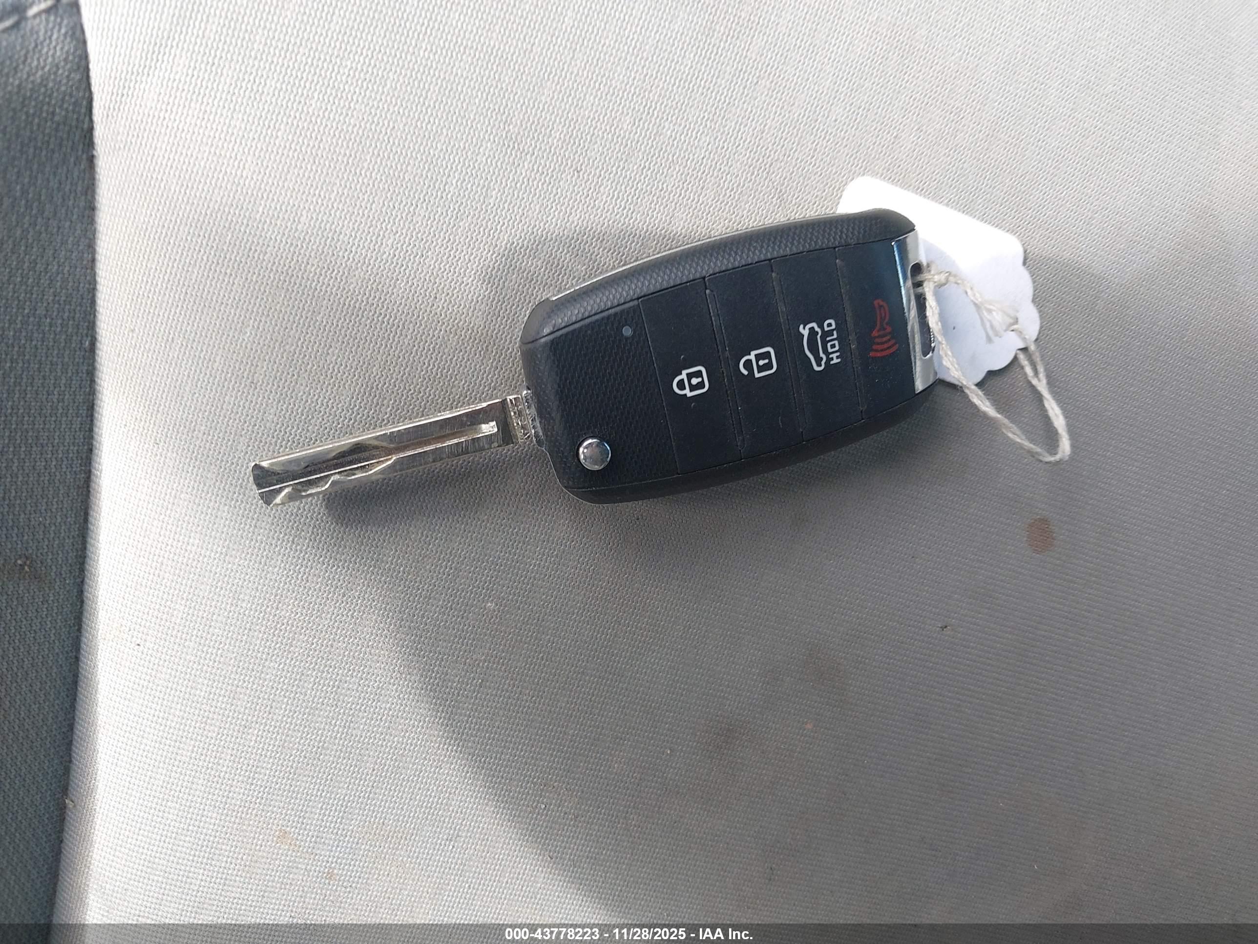 KIA OPTIMA image 11