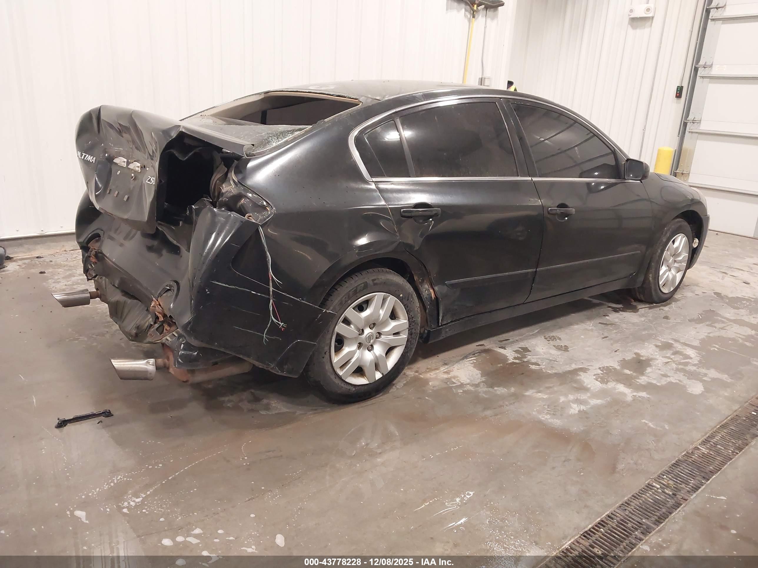 NISSAN ALTIMA image 4