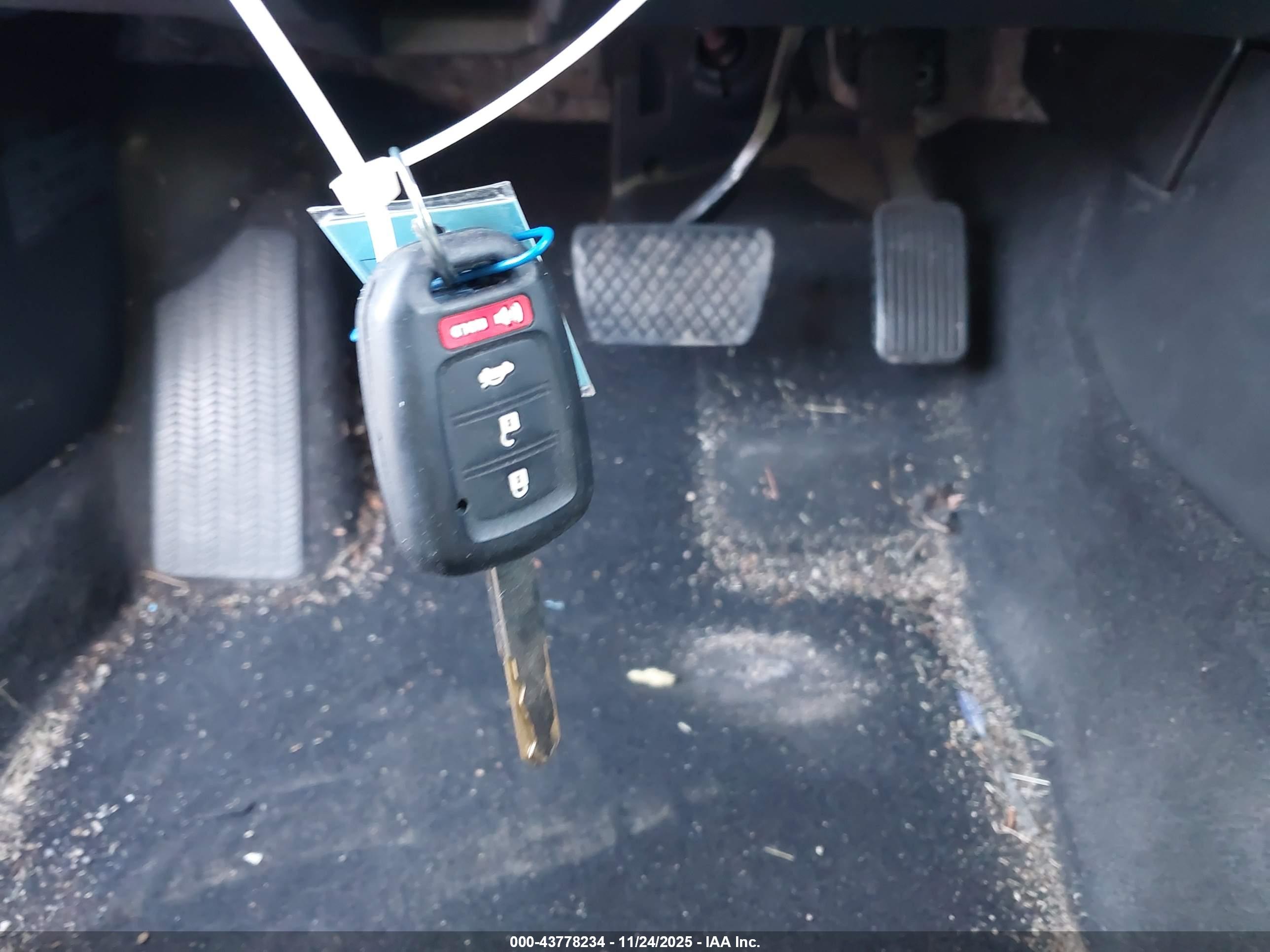 HONDA CIVIC image 11