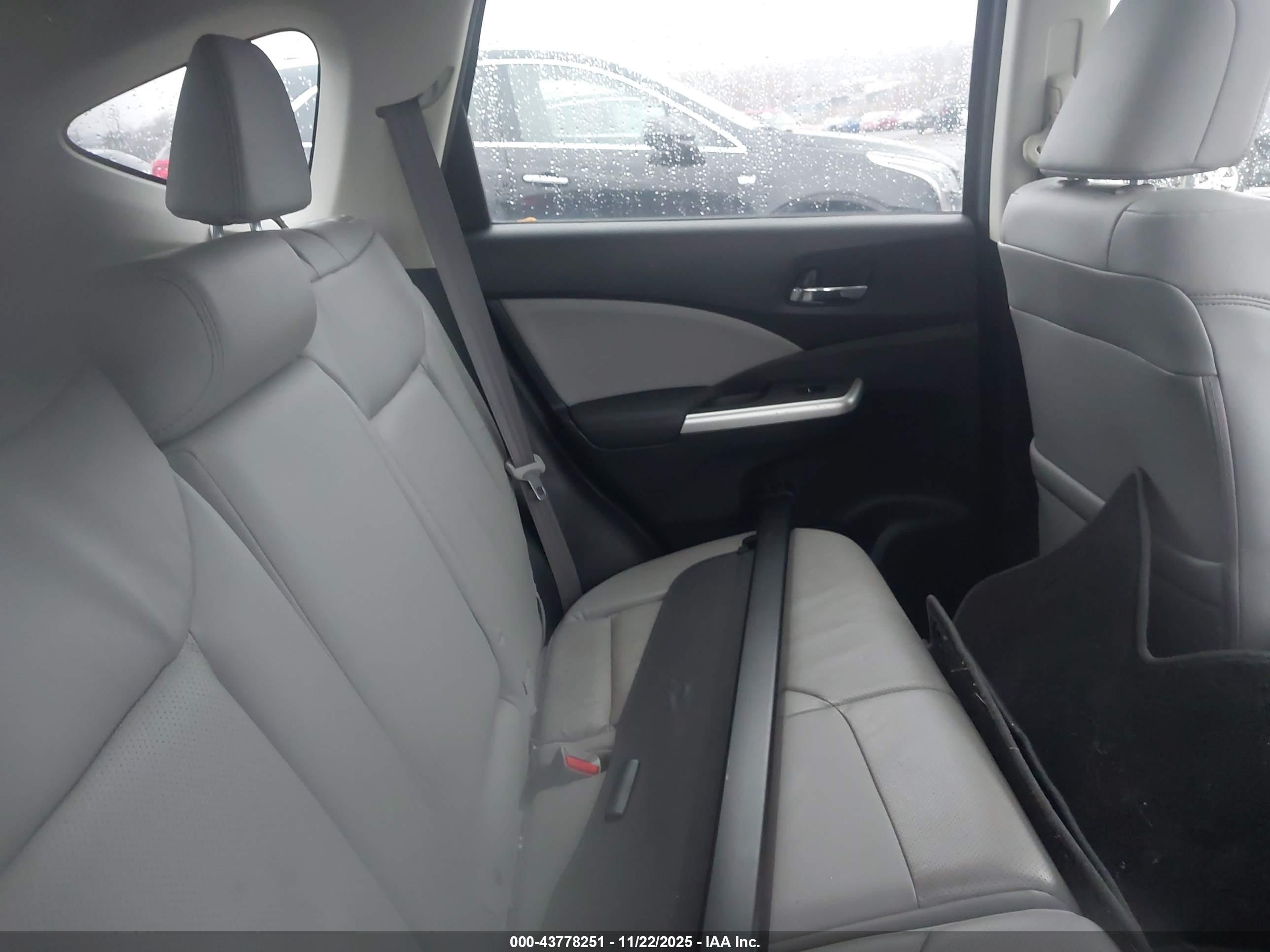 HONDA CR-V image 8