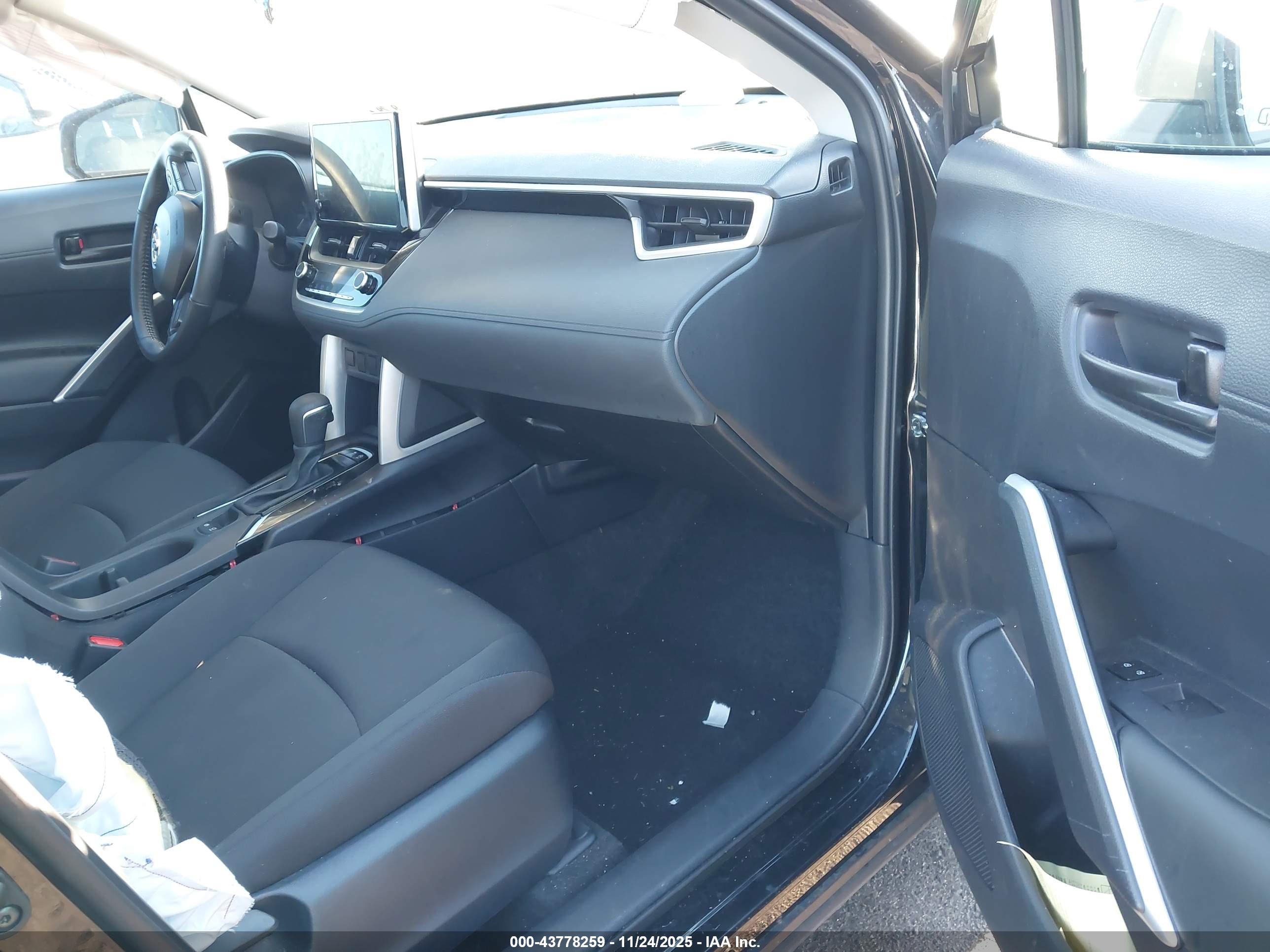 TOYOTA COROLLA image 5