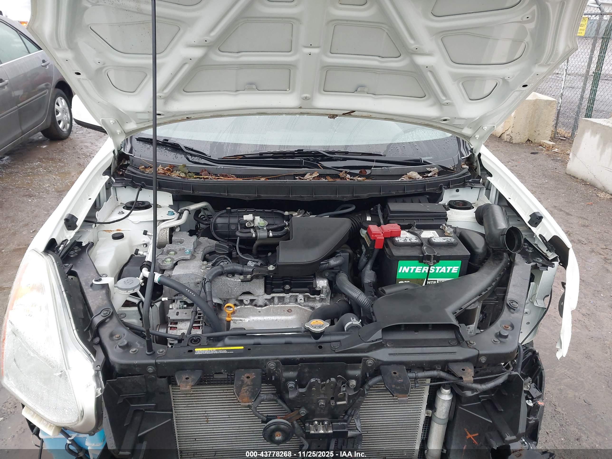 NISSAN ROGUE image 10