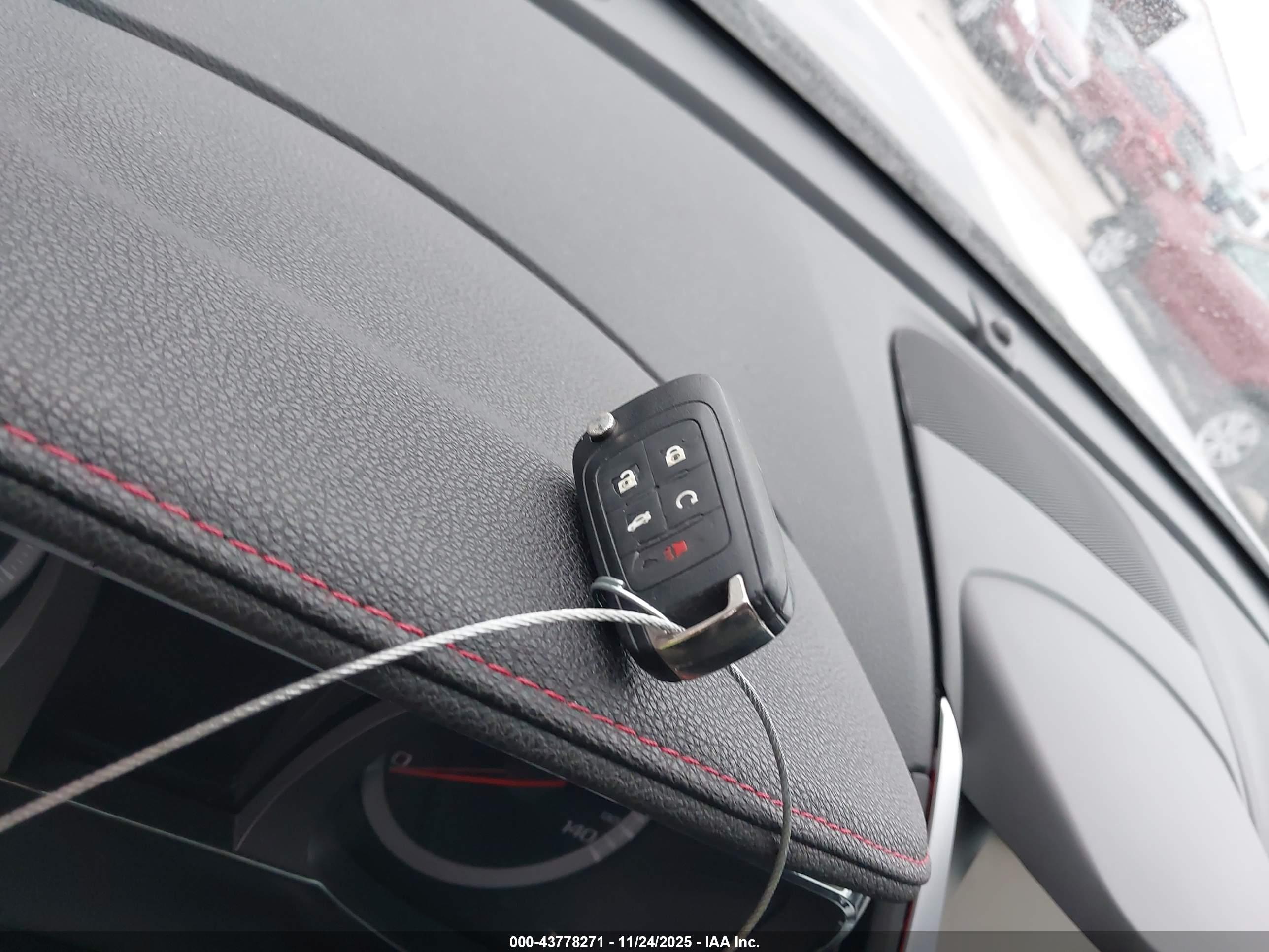 GMC TERRAIN image 11
