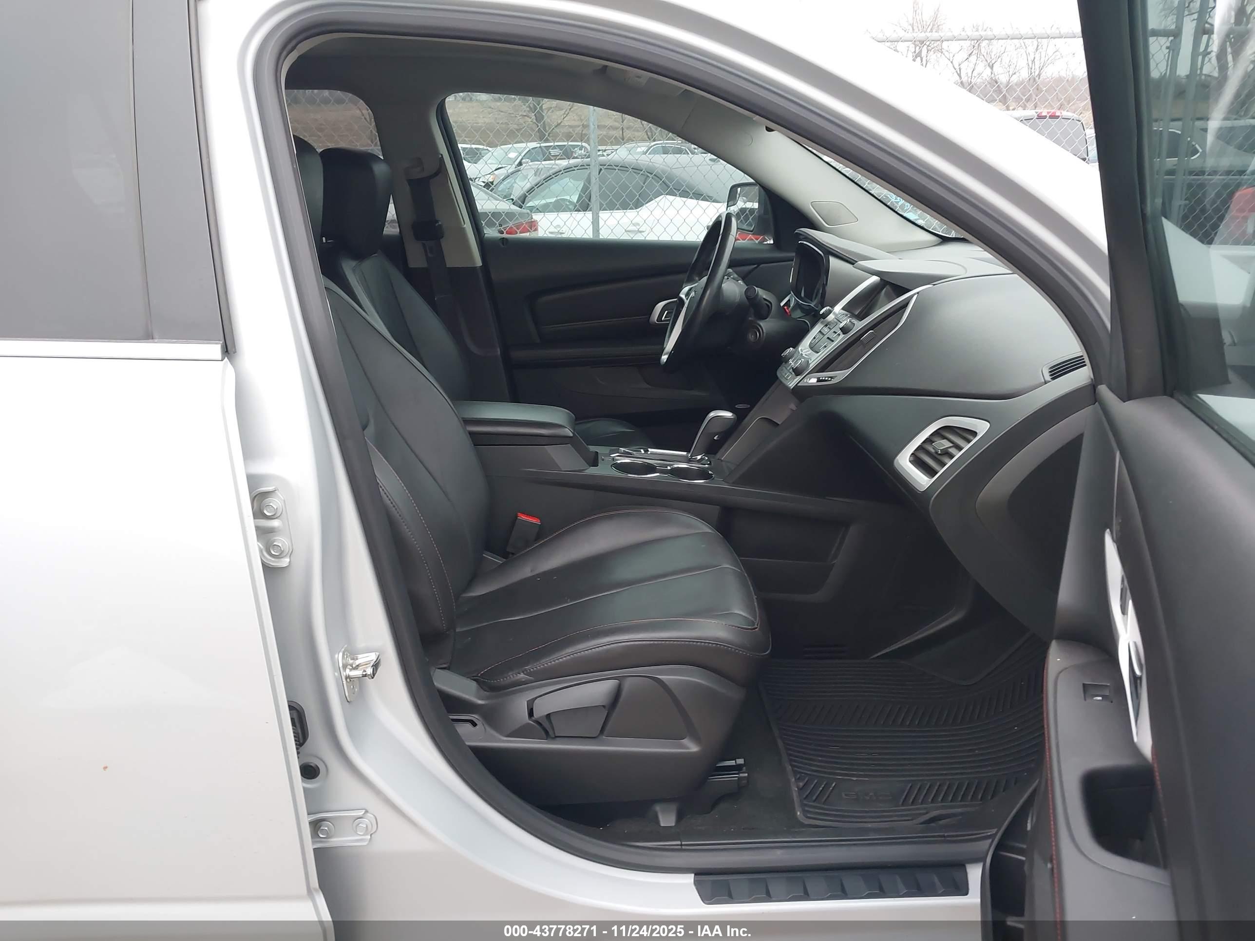 GMC TERRAIN image 5