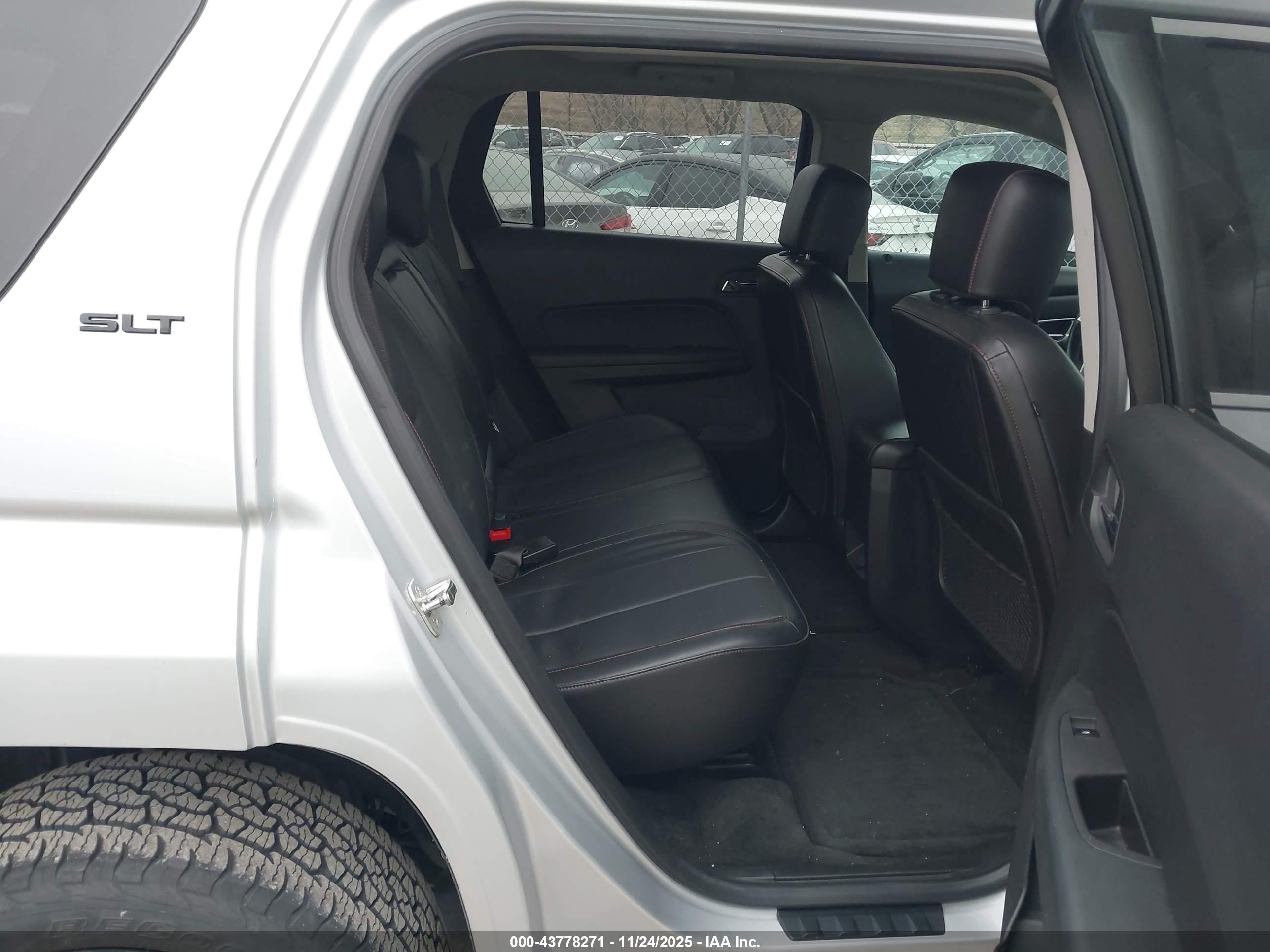 GMC TERRAIN image 8