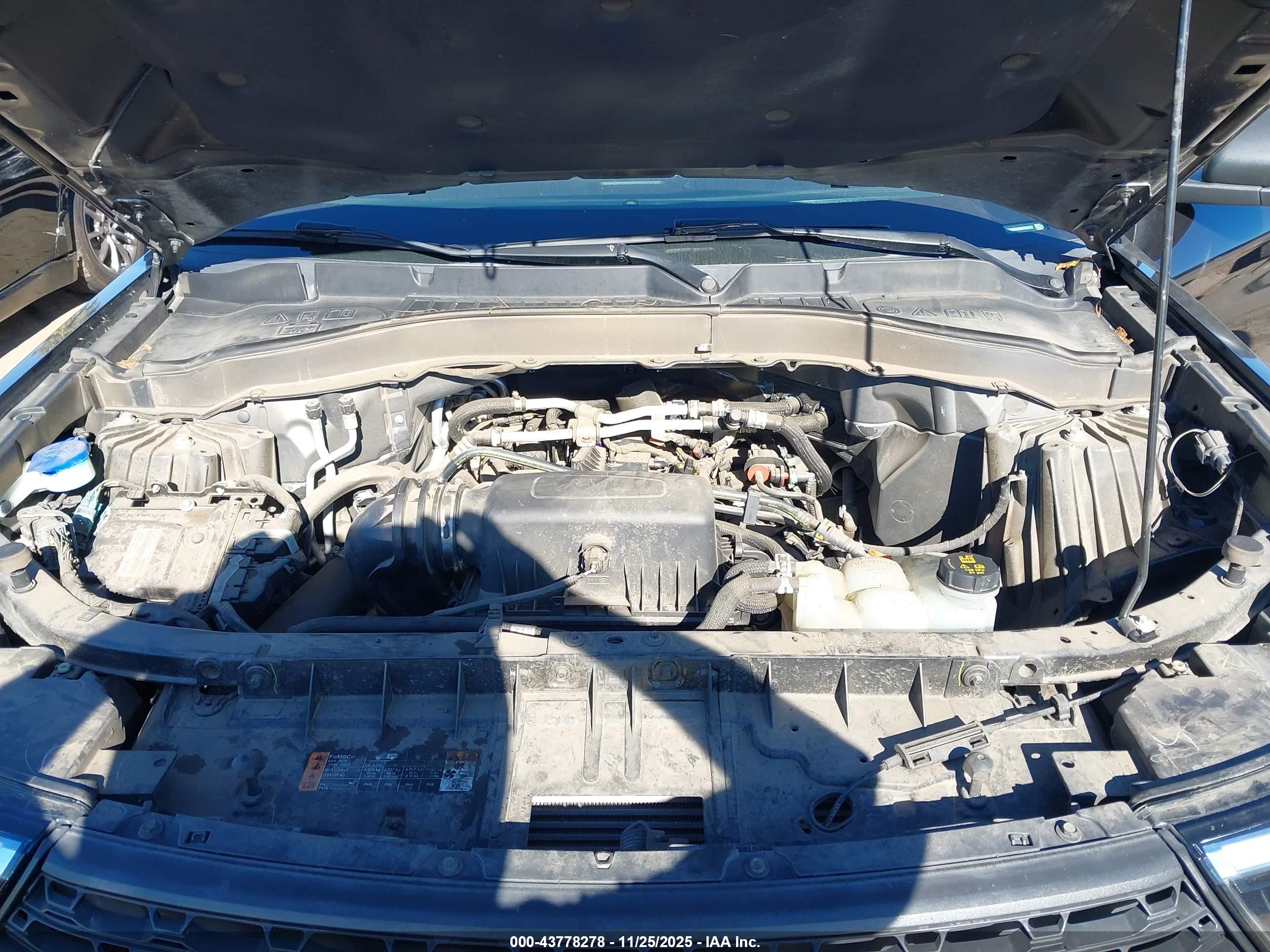 FORD EXPLORER image 10
