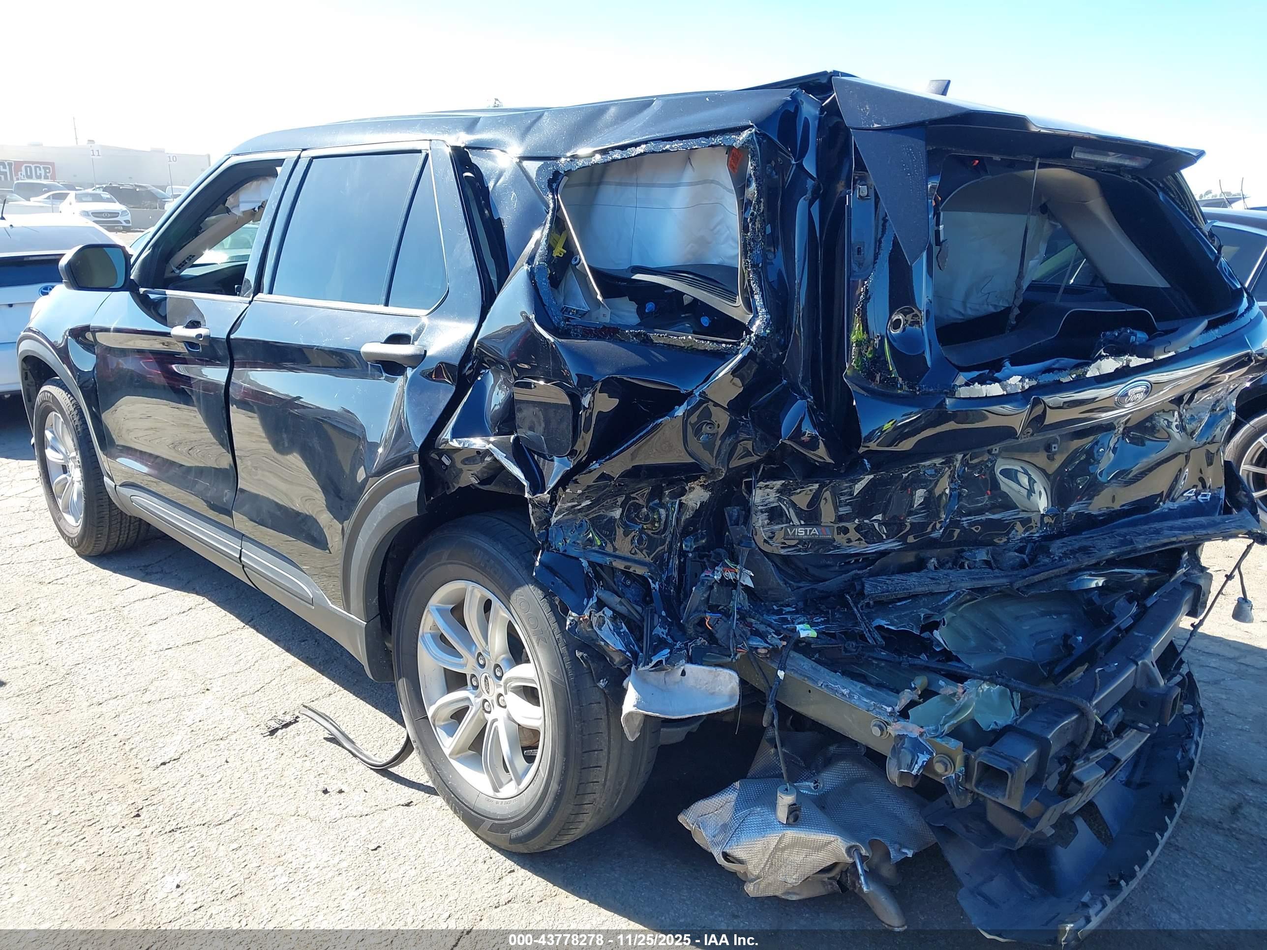 FORD EXPLORER image 3