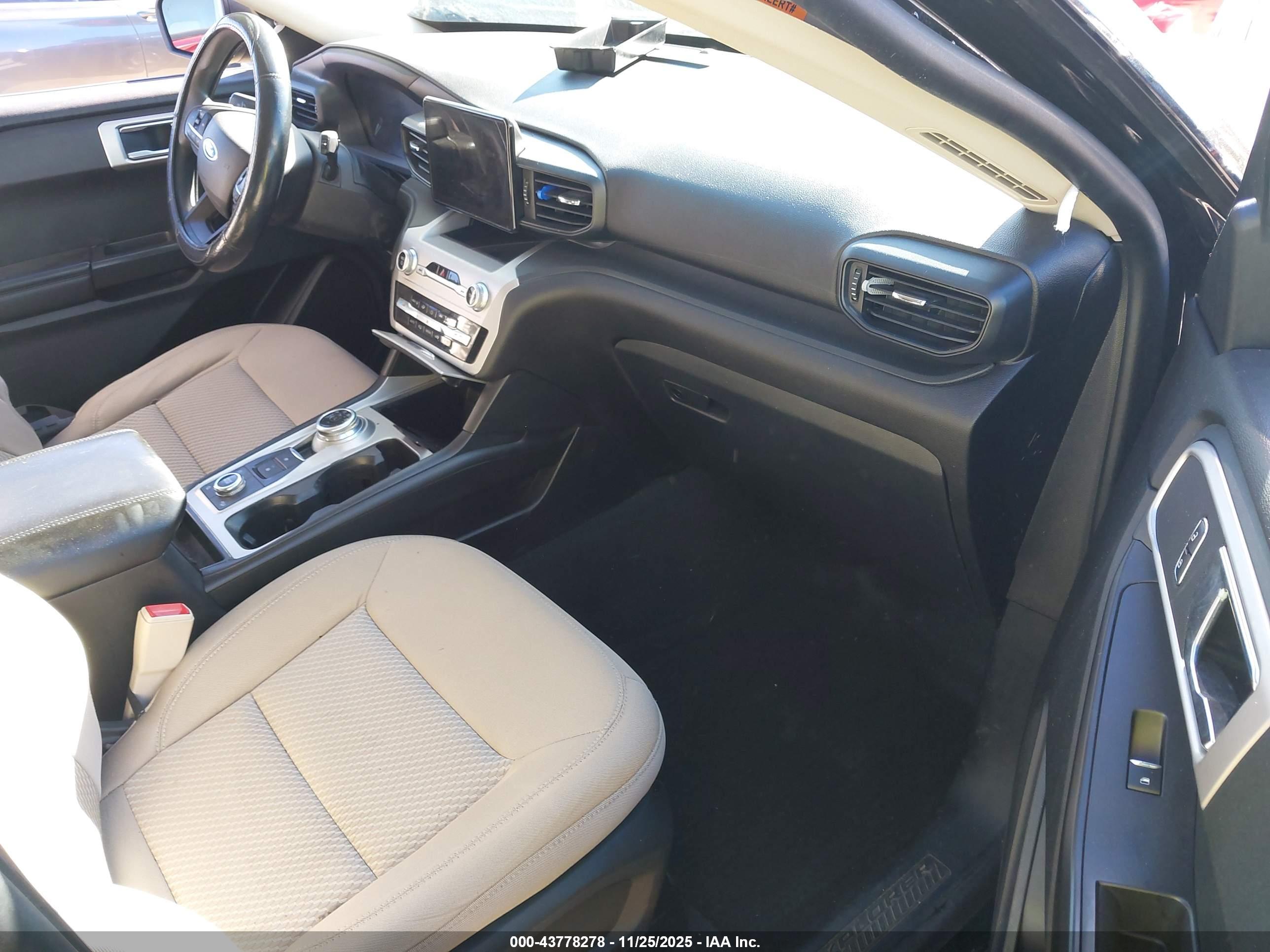 FORD EXPLORER image 5