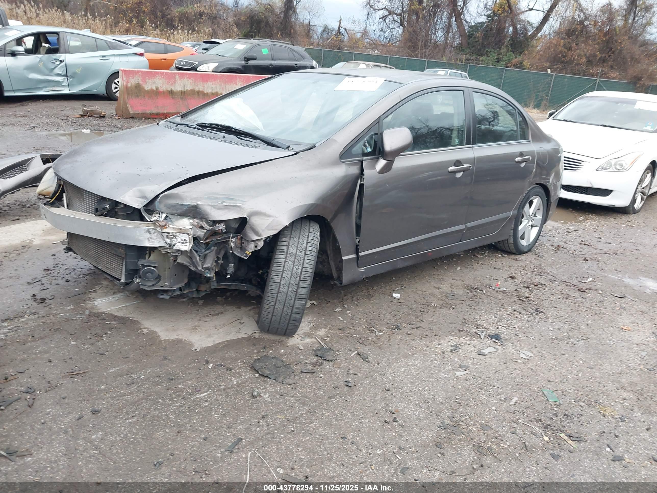 HONDA CIVIC image 2
