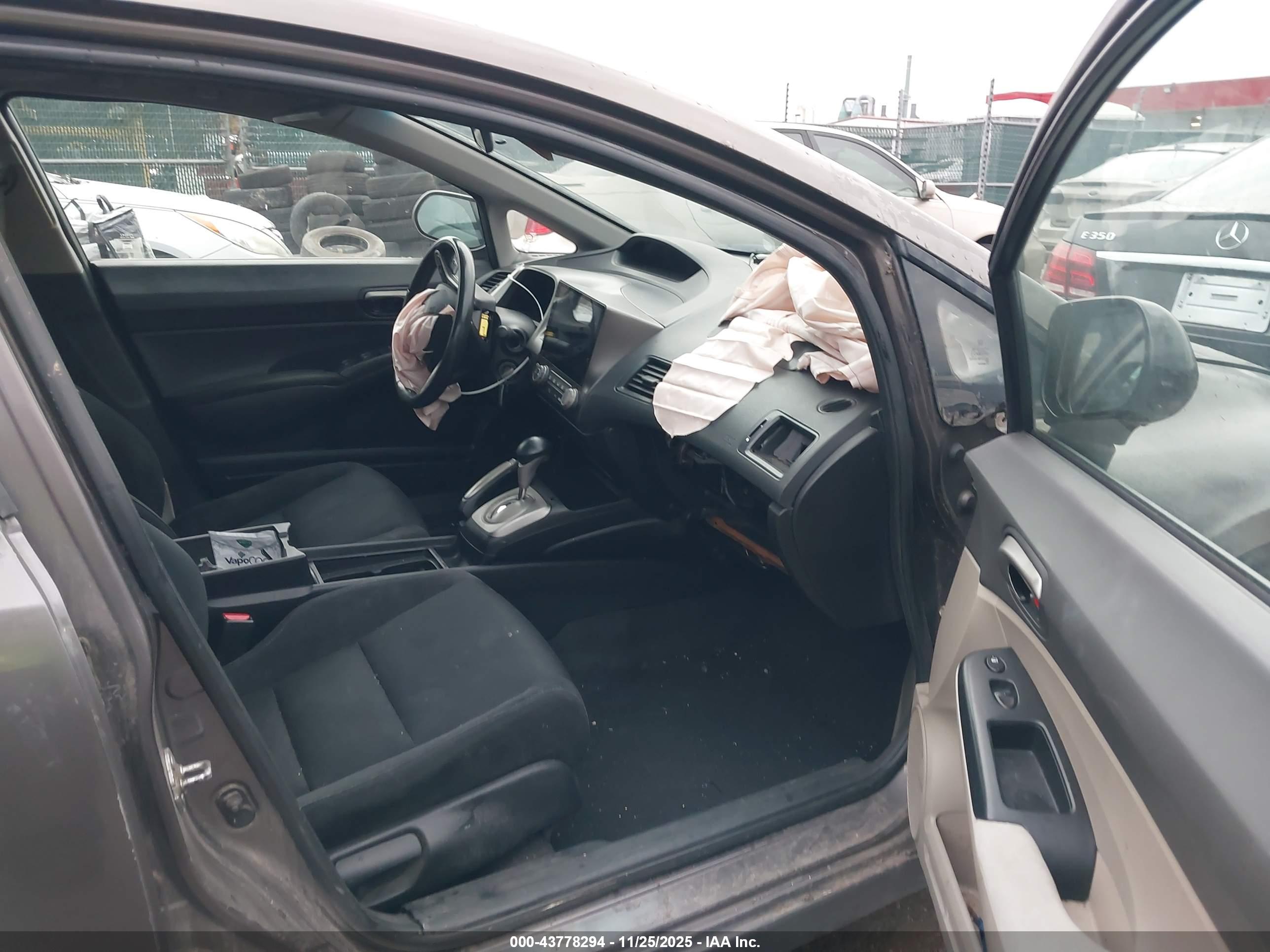 HONDA CIVIC image 5
