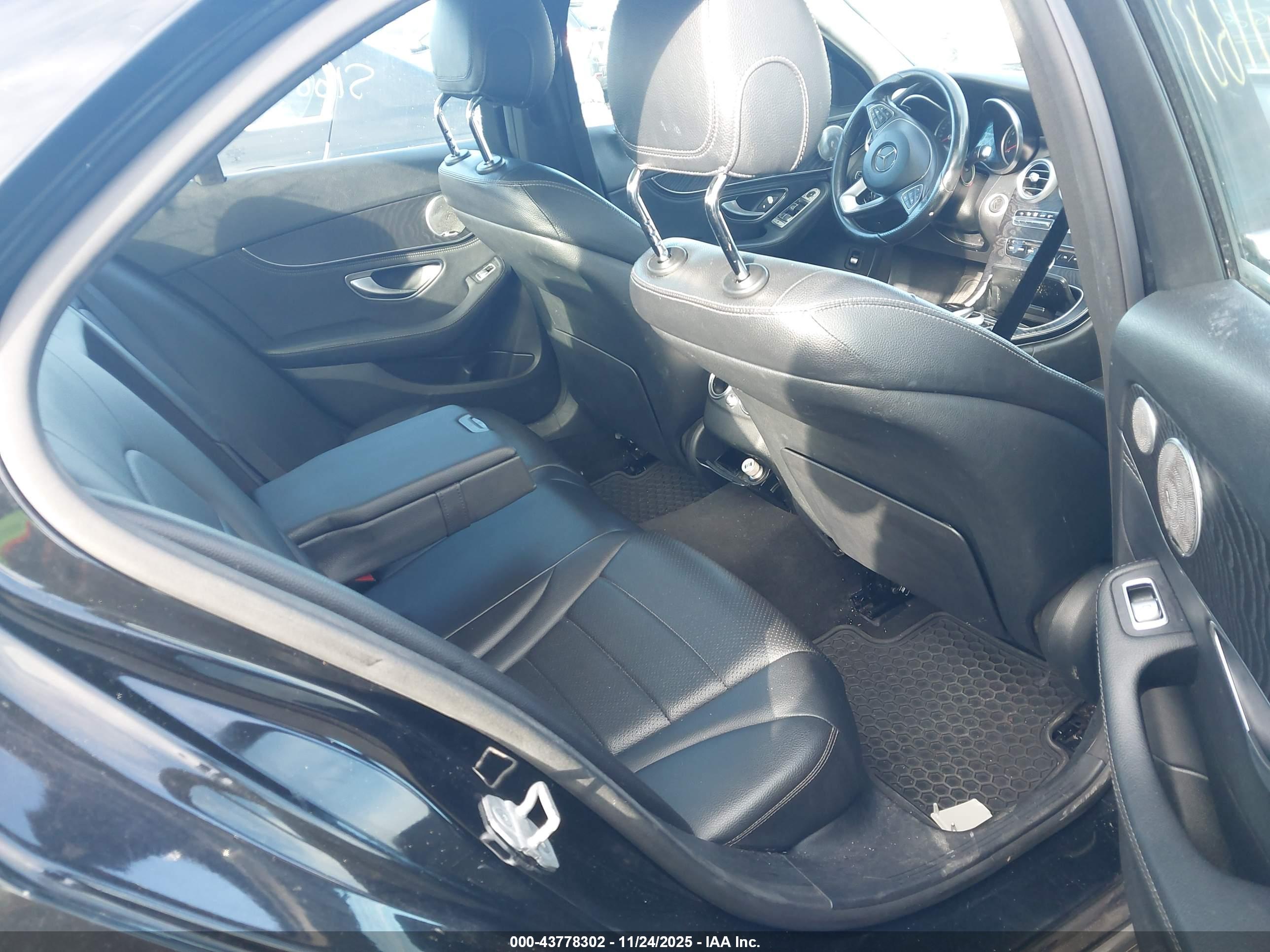 MERCEDES-BENZ C image 8