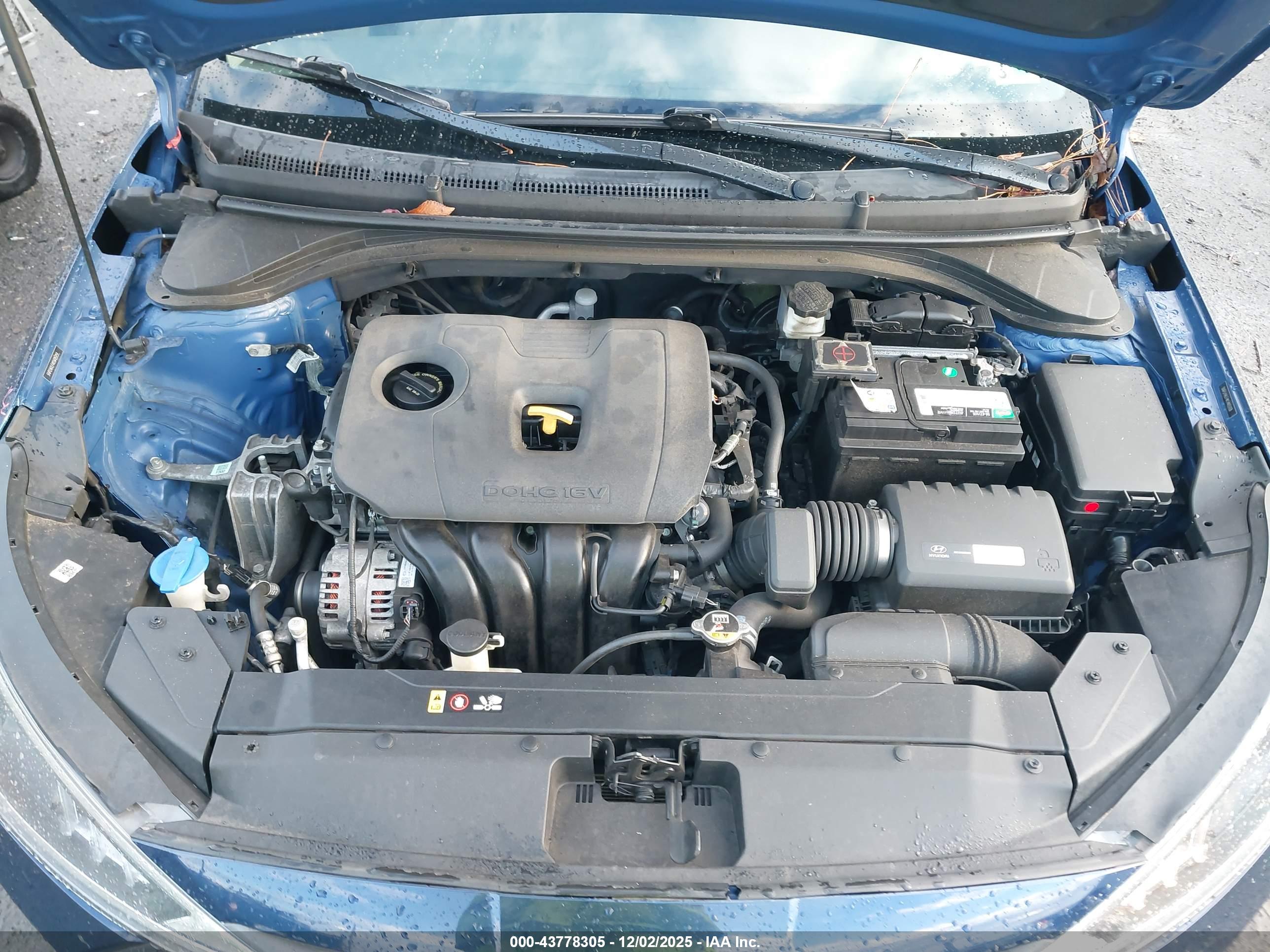 HYUNDAI ELANTRA image 10