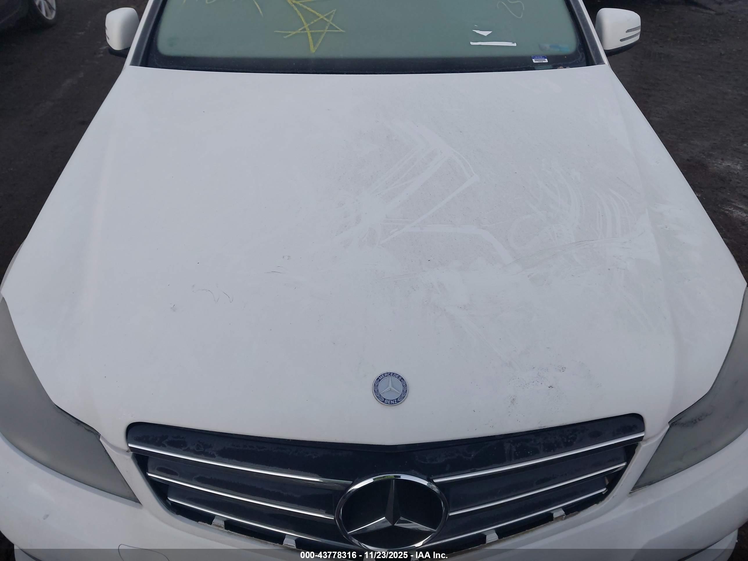 MERCEDES-BENZ C image 10