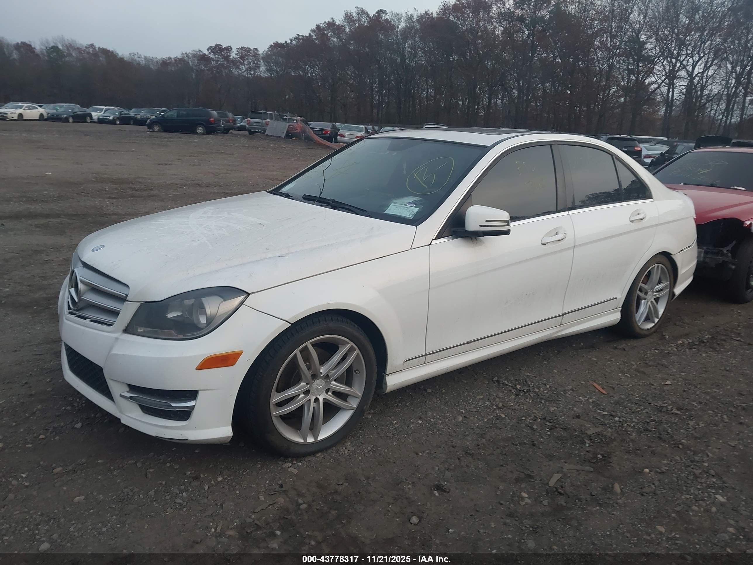 MERCEDES-BENZ C image 2