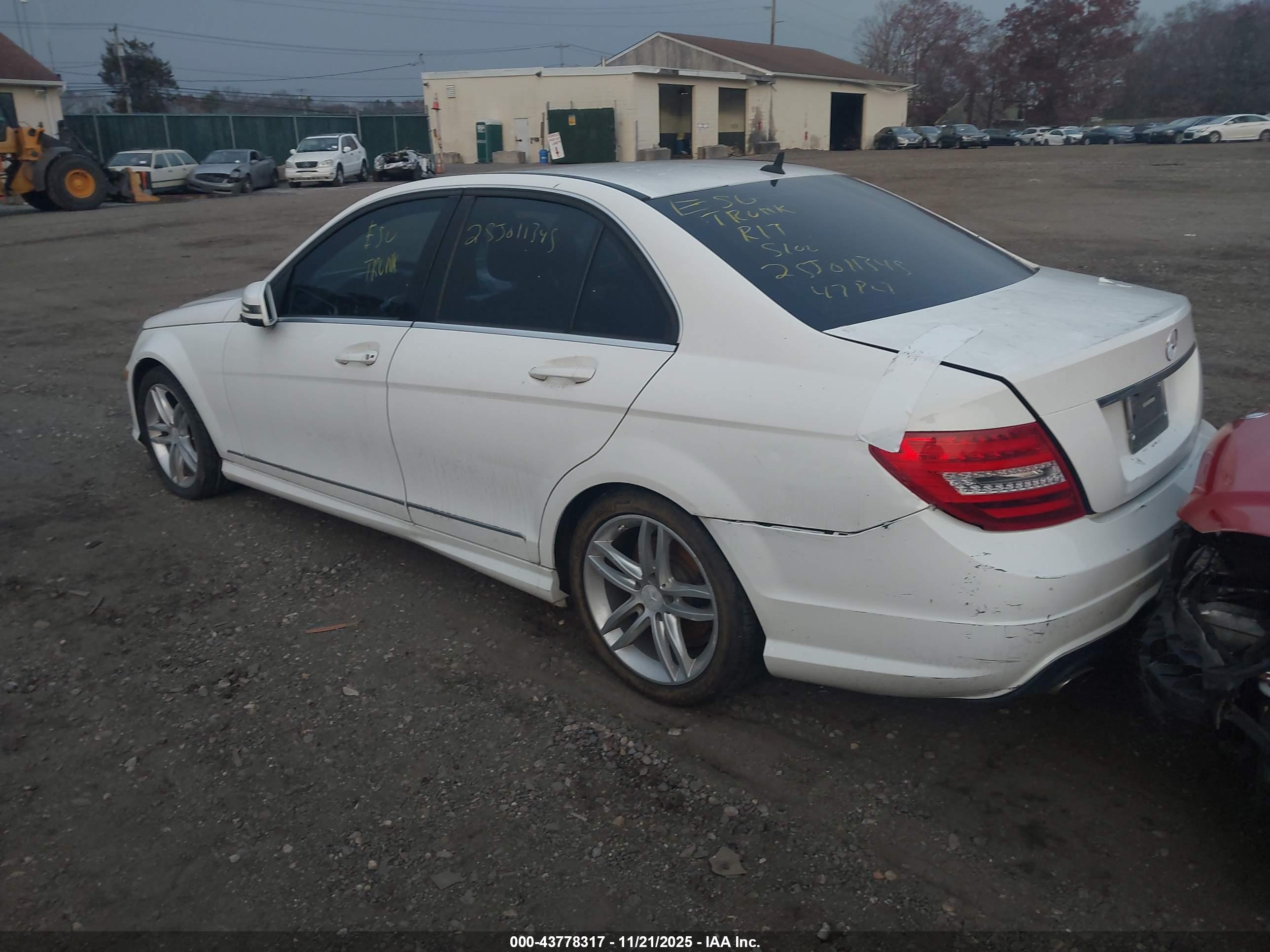 MERCEDES-BENZ C image 3