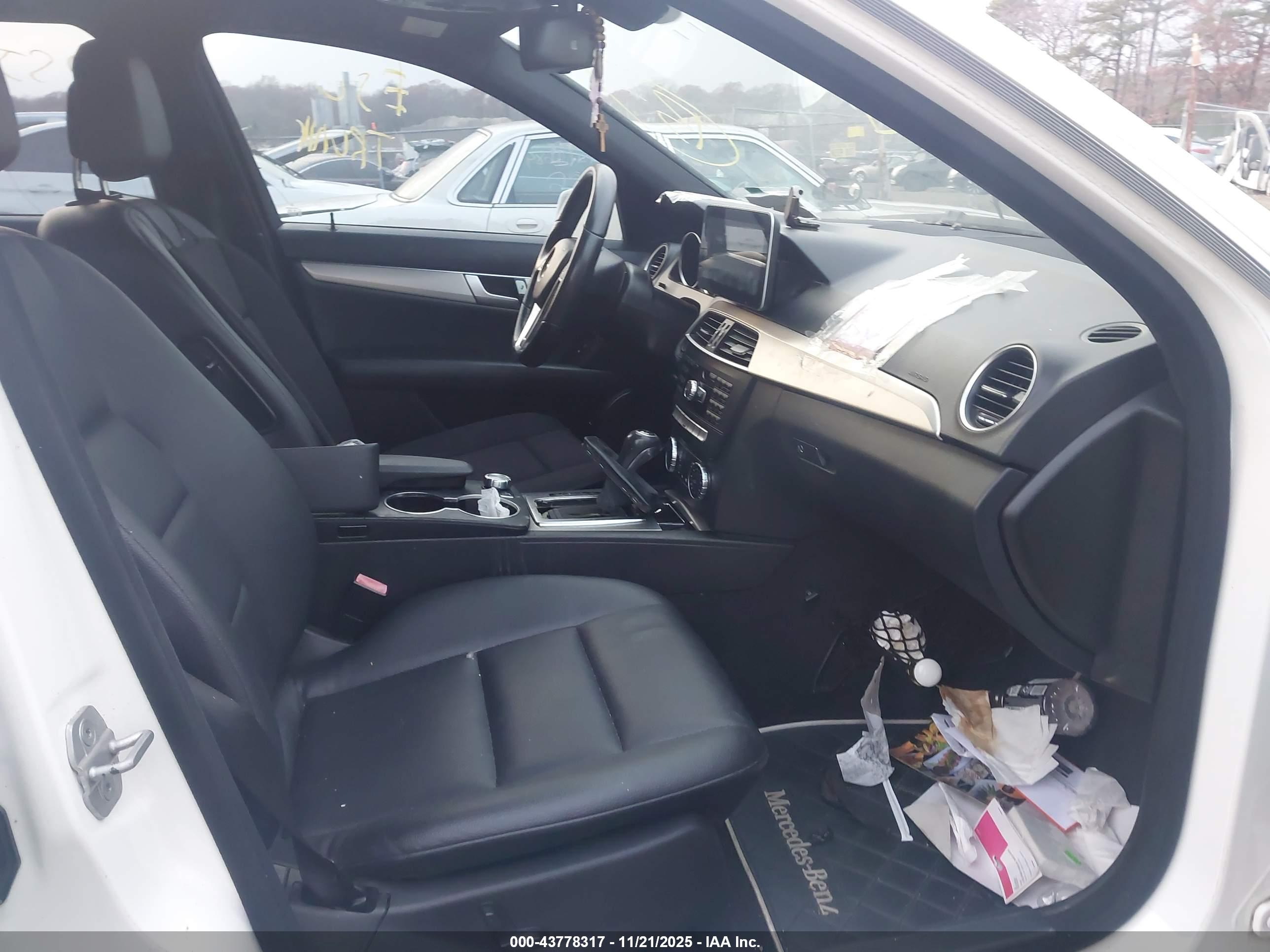 MERCEDES-BENZ C image 5