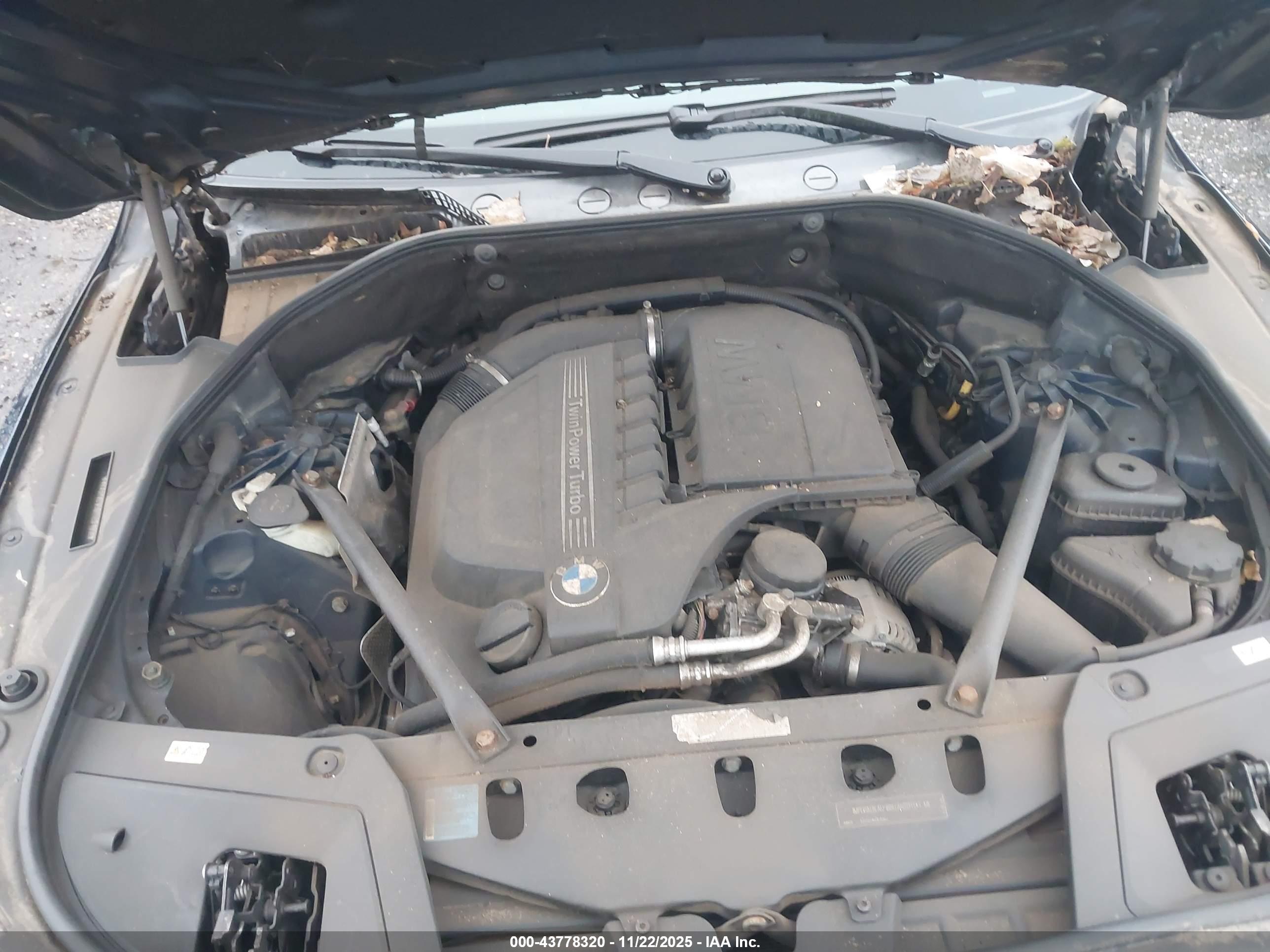 BMW 535I image 10