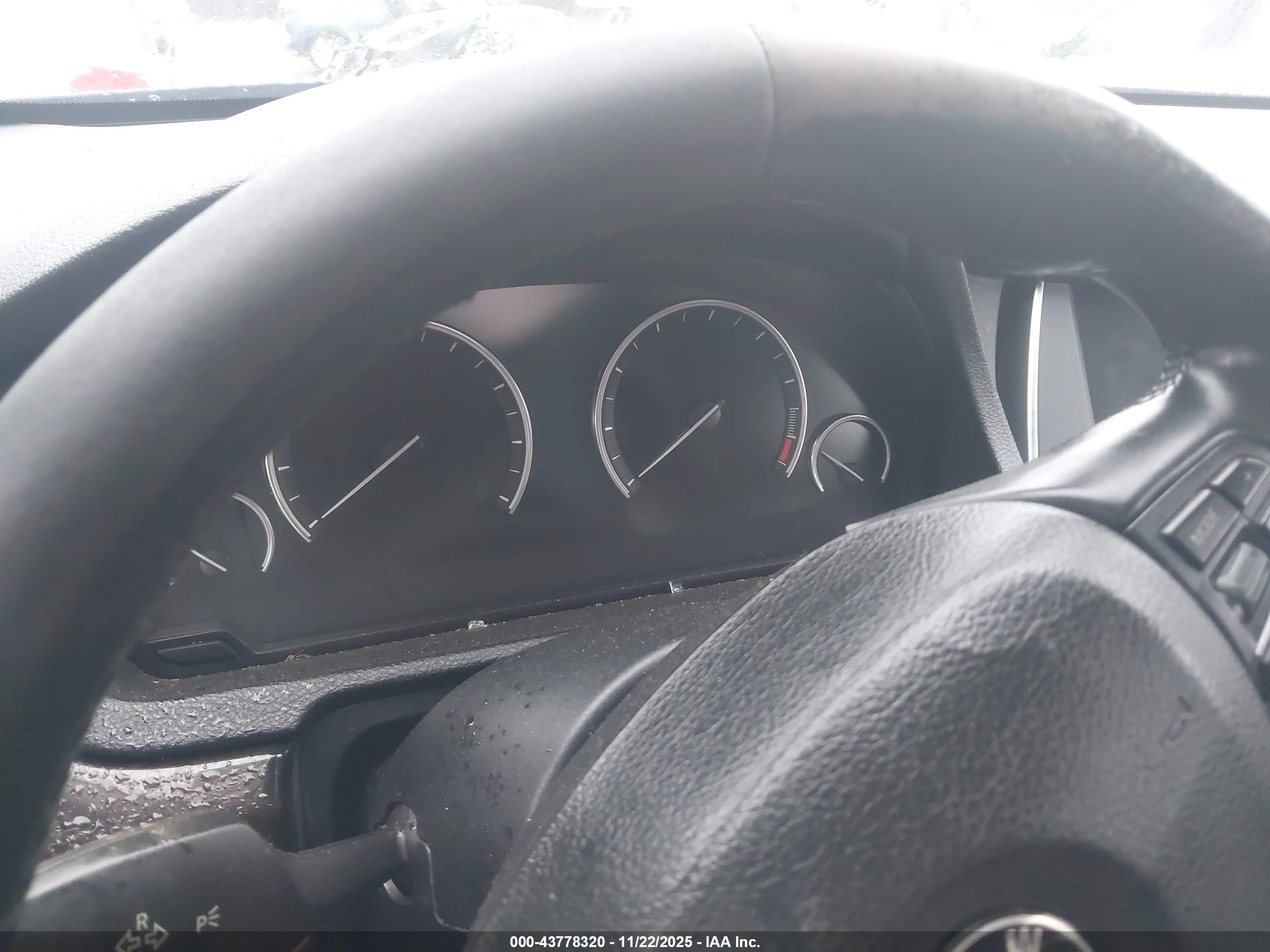 BMW 535I image 7