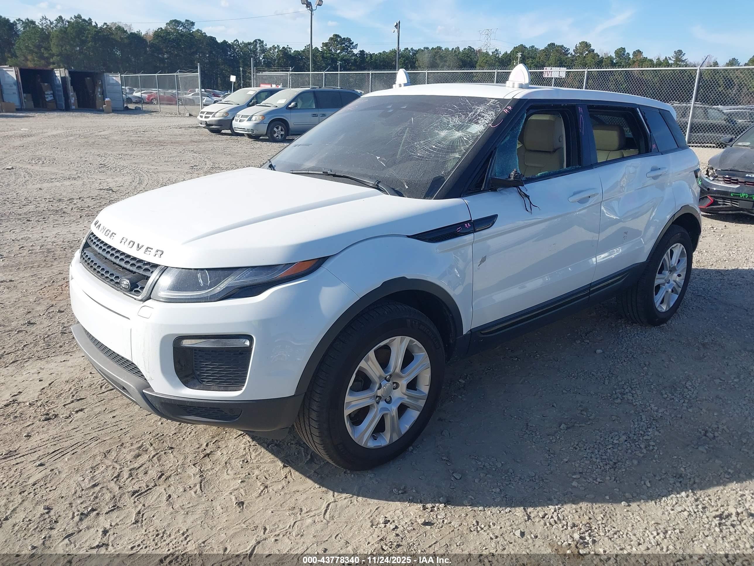 LAND ROVER image 2
