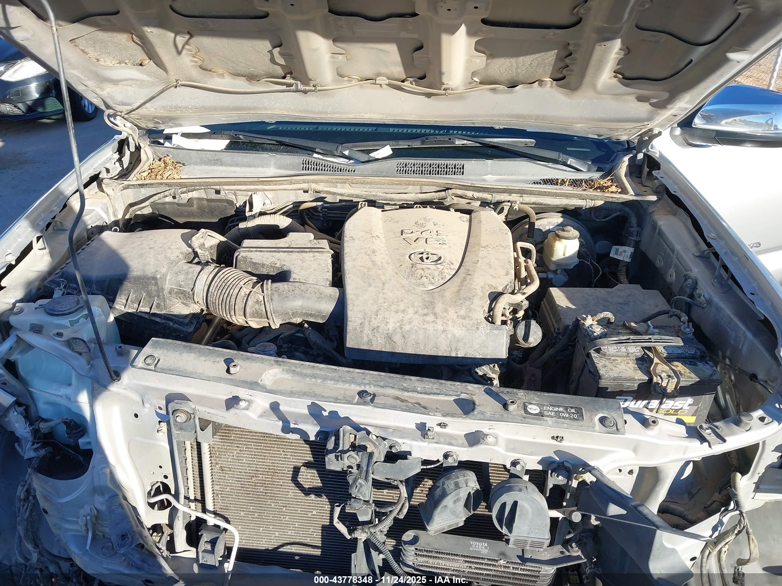 TOYOTA TACOMA image 10