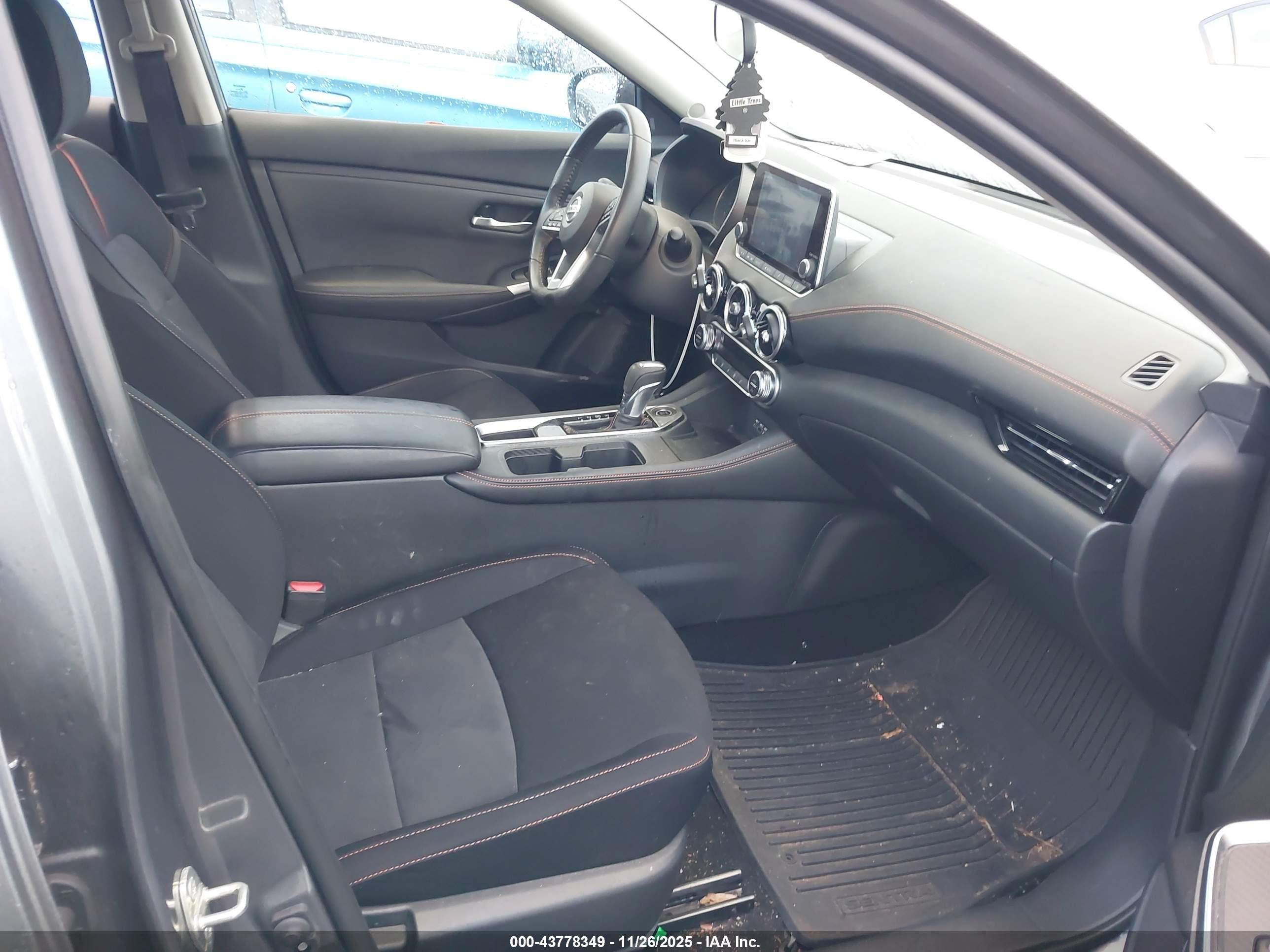 NISSAN SENTRA image 5