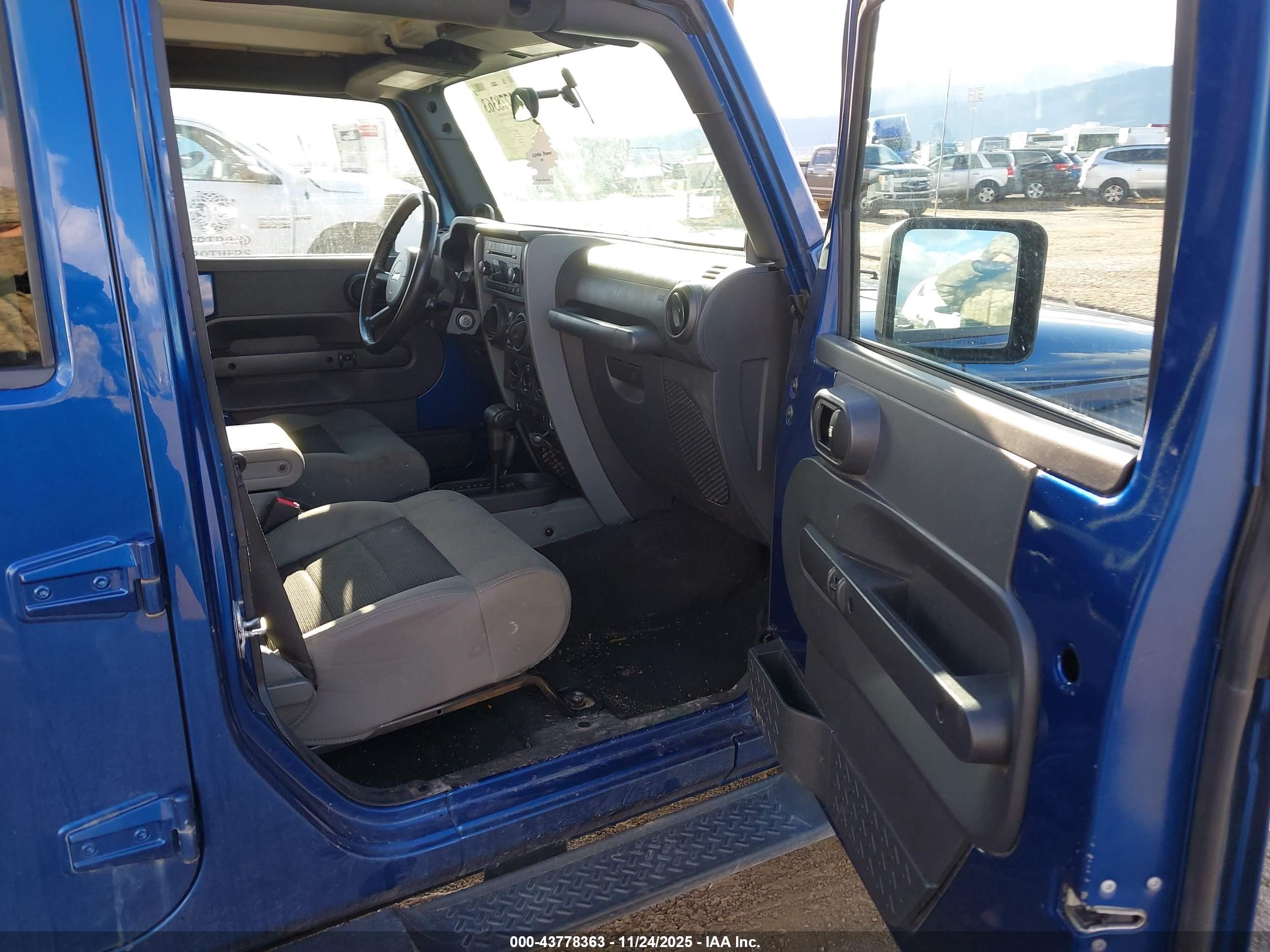 JEEP WRANGLER image 5