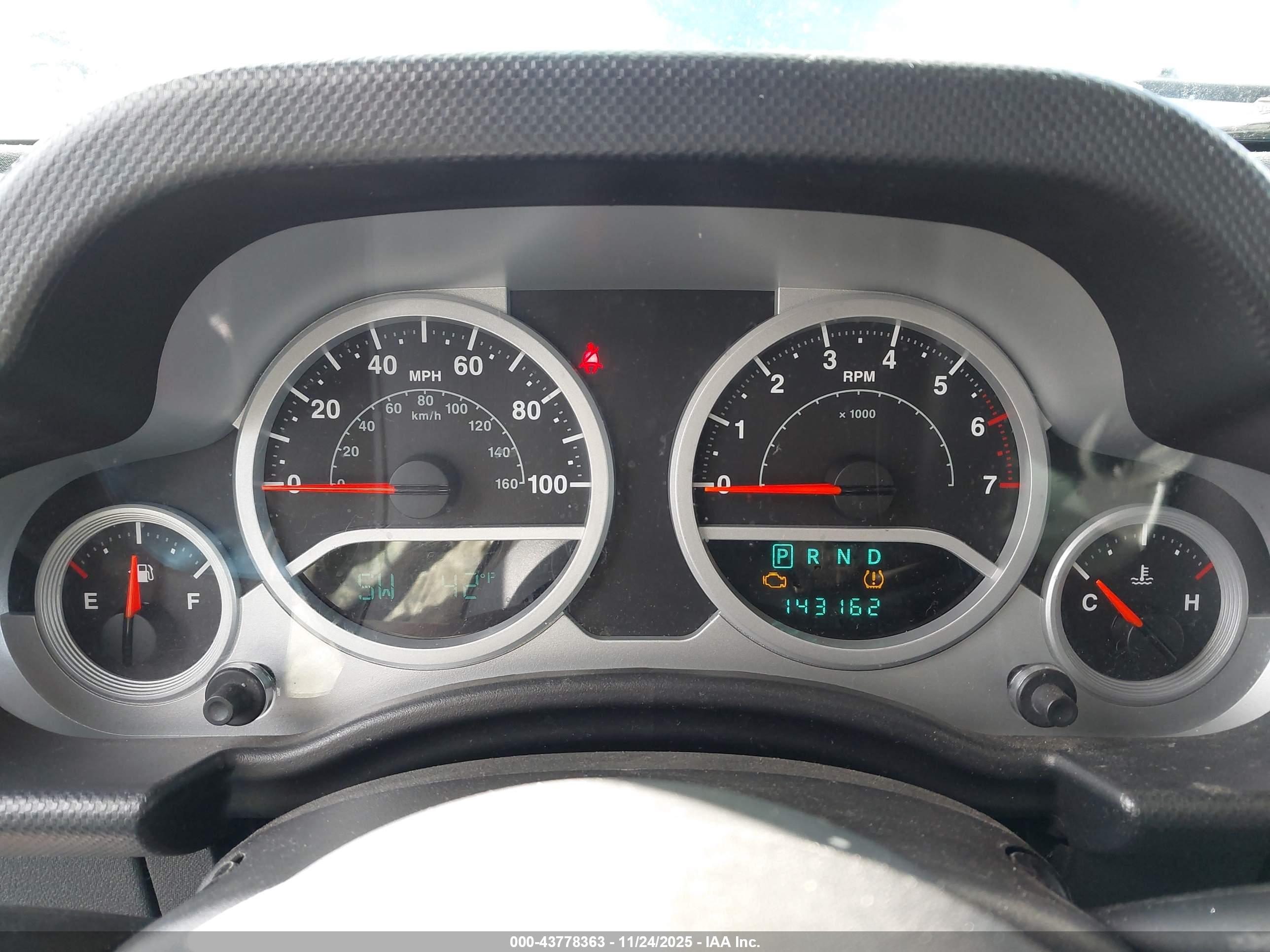 JEEP WRANGLER image 7