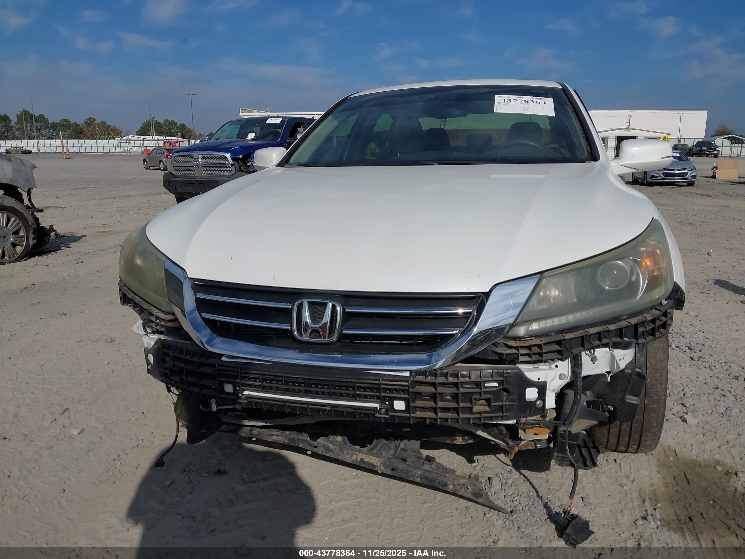 HONDA ACCORD image 6