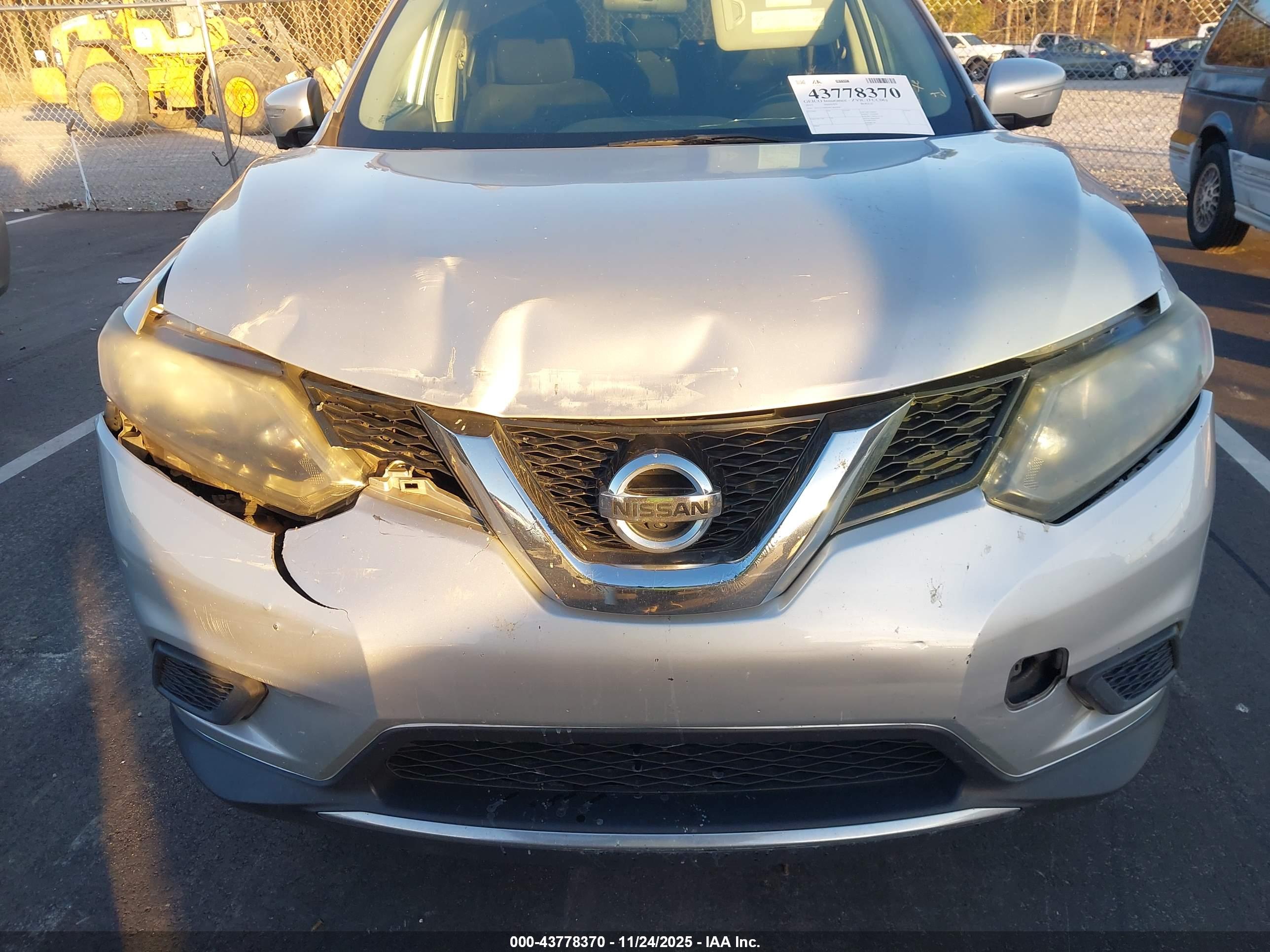 NISSAN ROGUE image 6