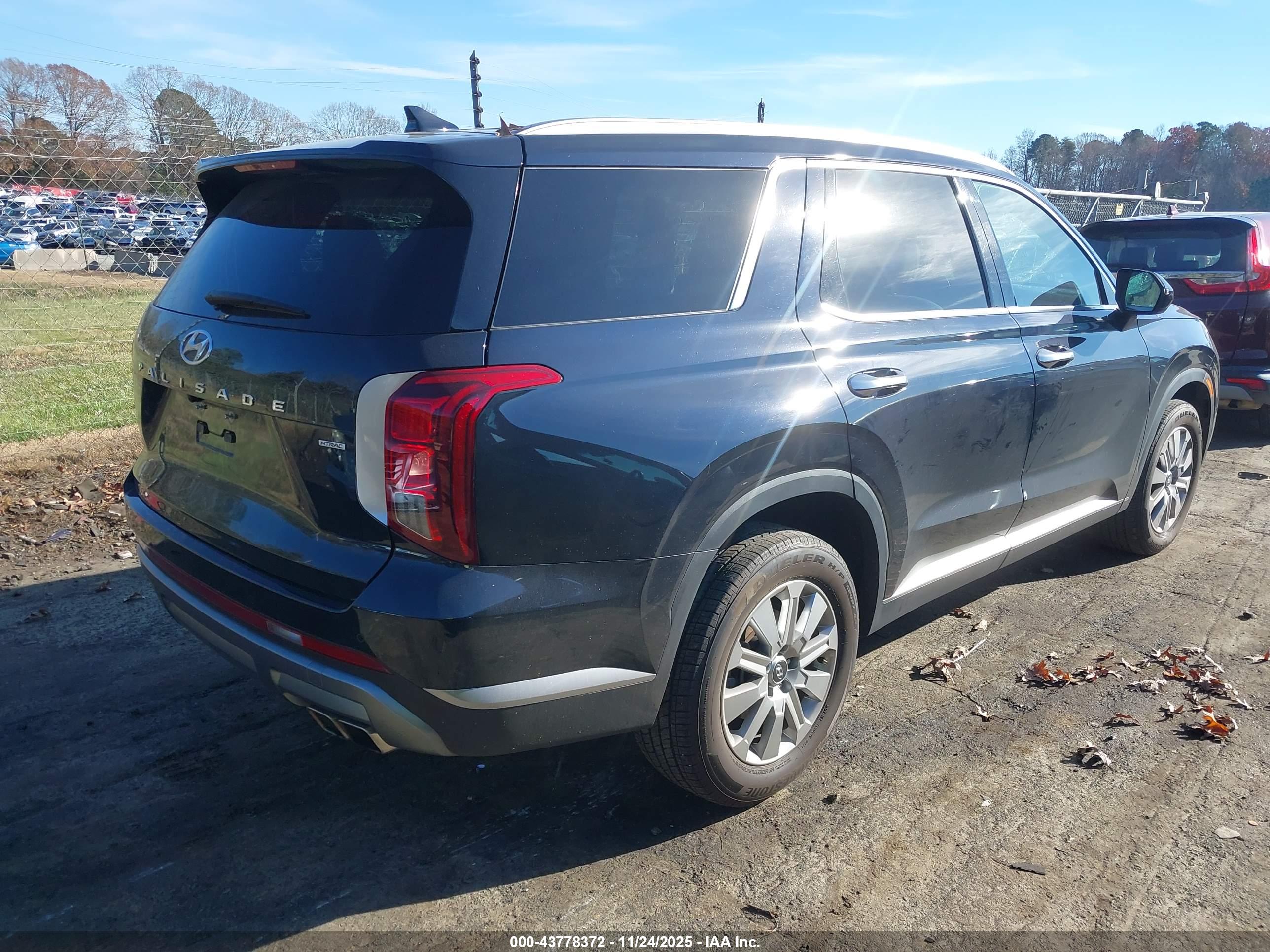 HYUNDAI PALISADE image 4