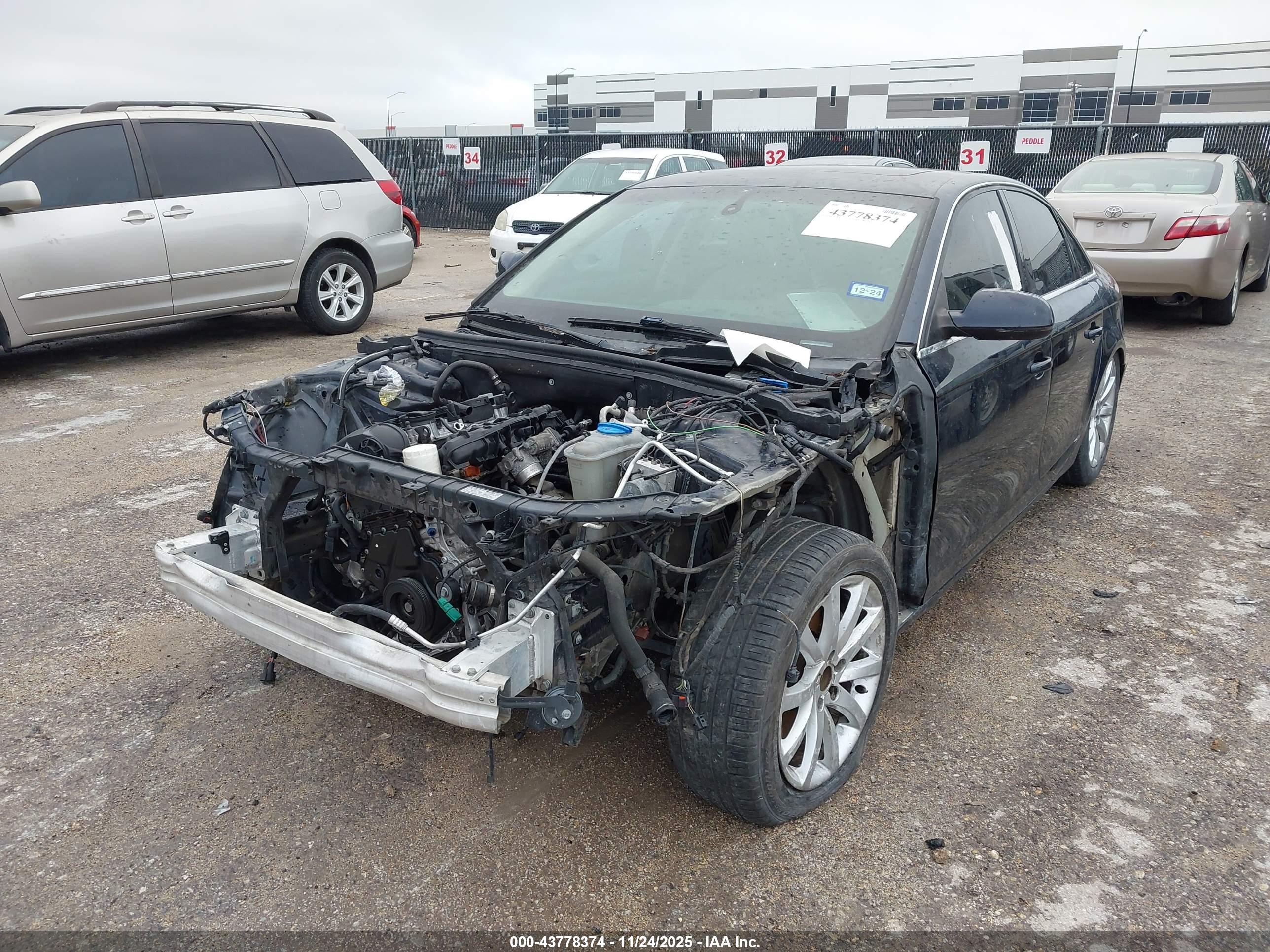 AUDI A4 image 2