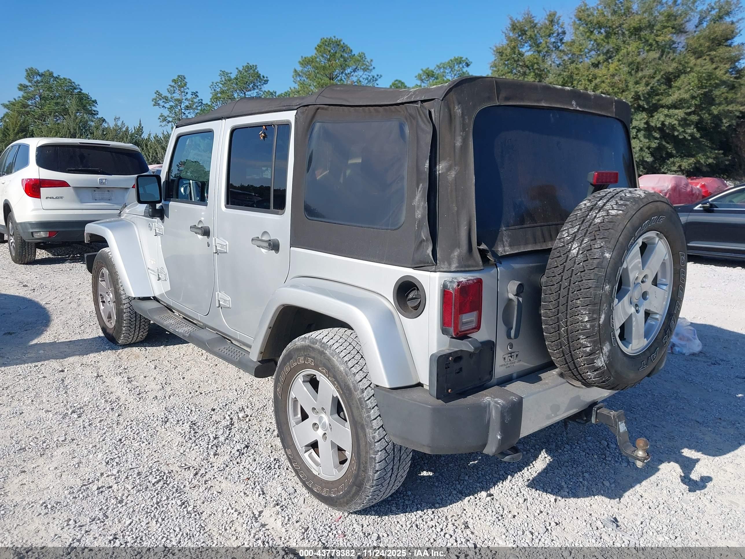 JEEP WRANGLER image 3