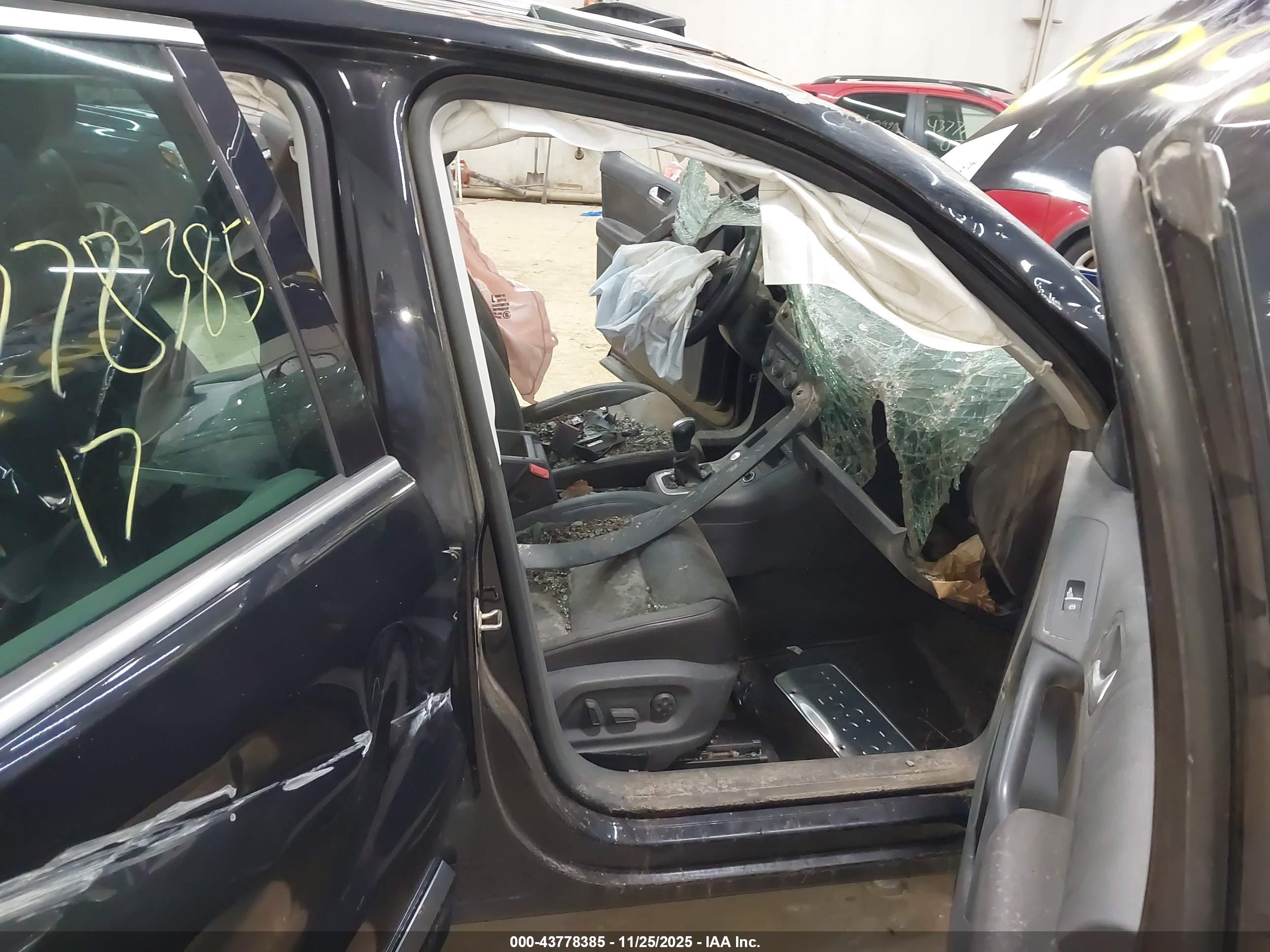 VOLKSWAGEN TIGUAN image 5