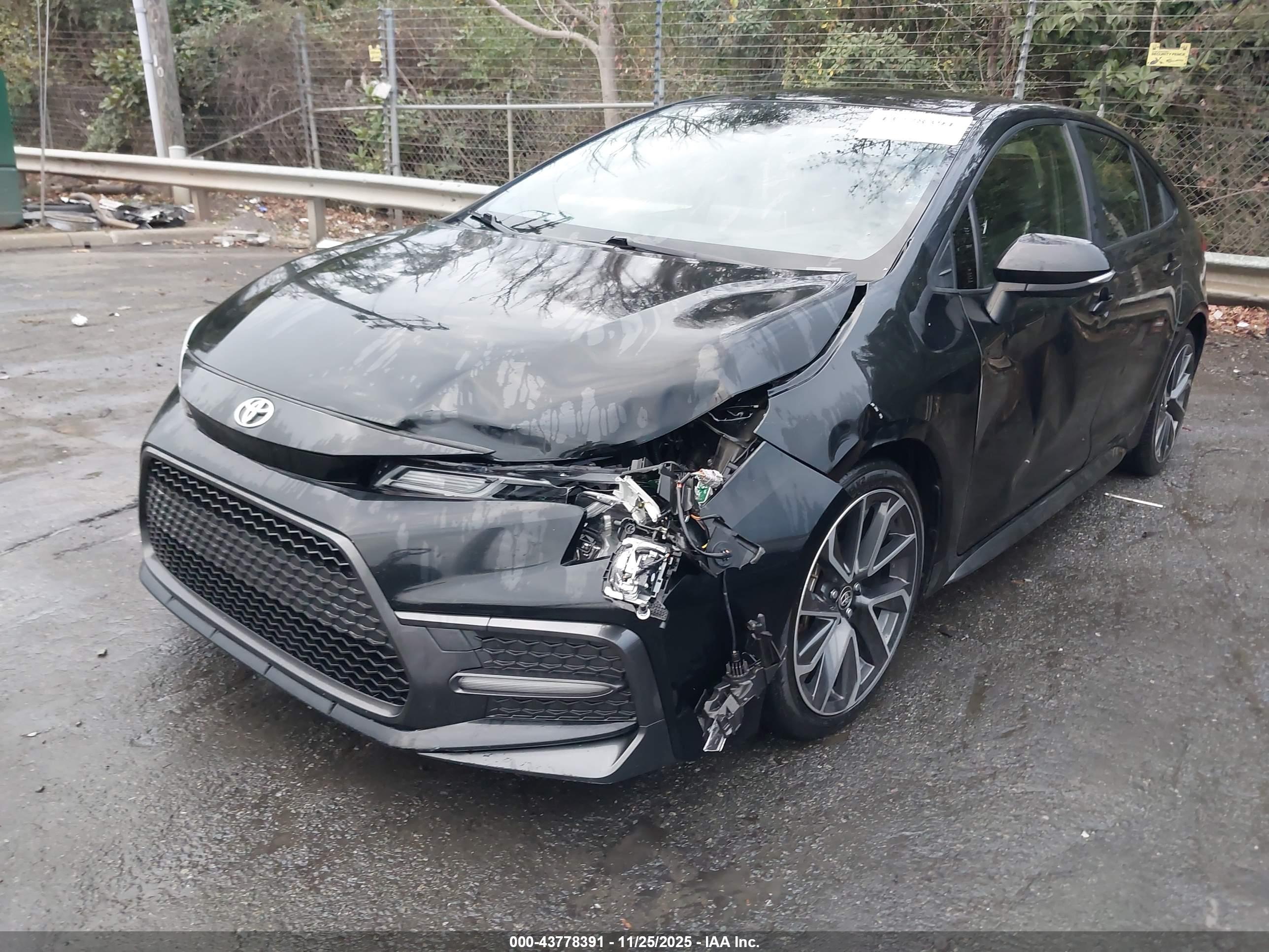 TOYOTA COROLLA image 6