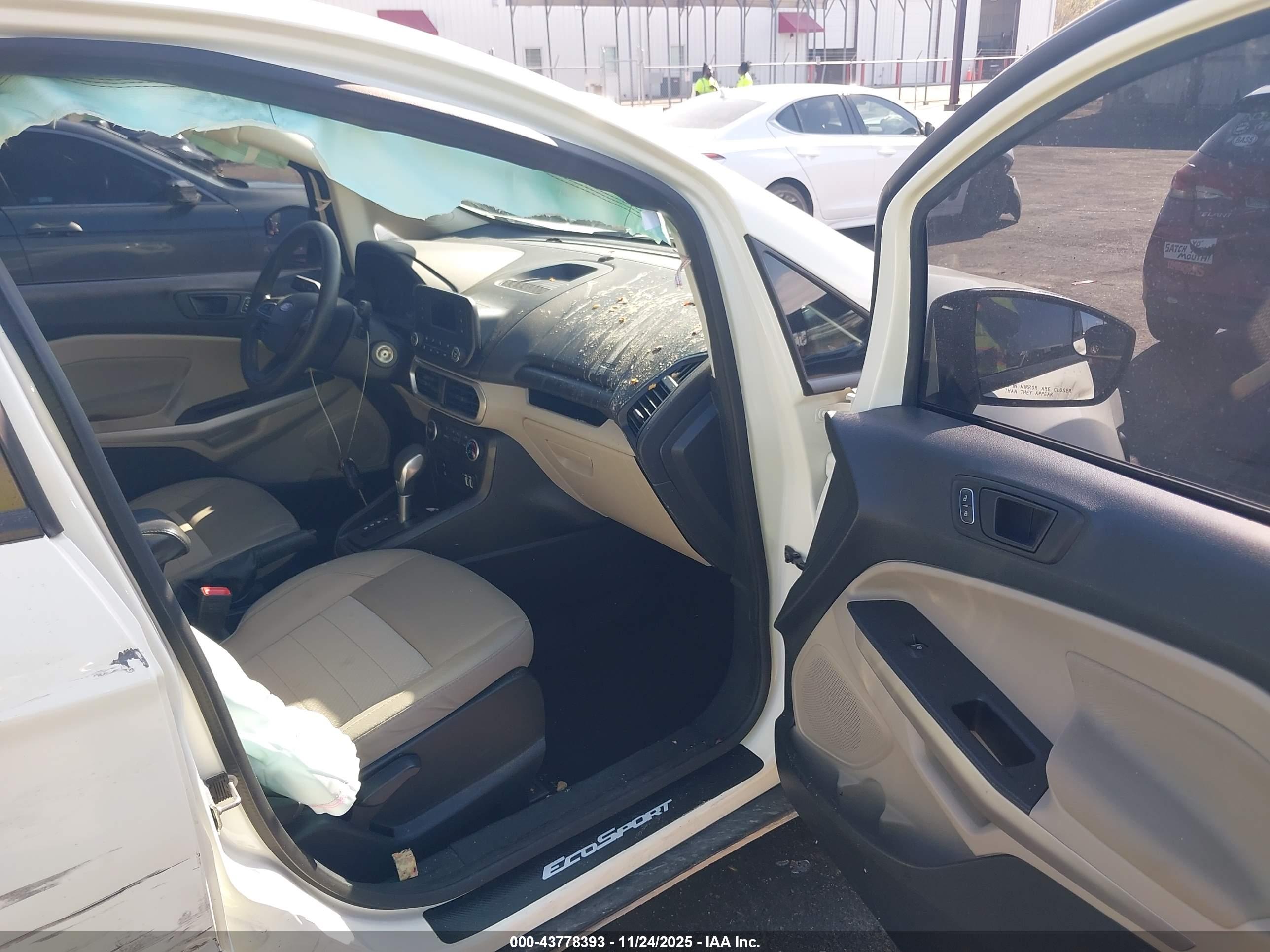 FORD ECOSPORT image 5