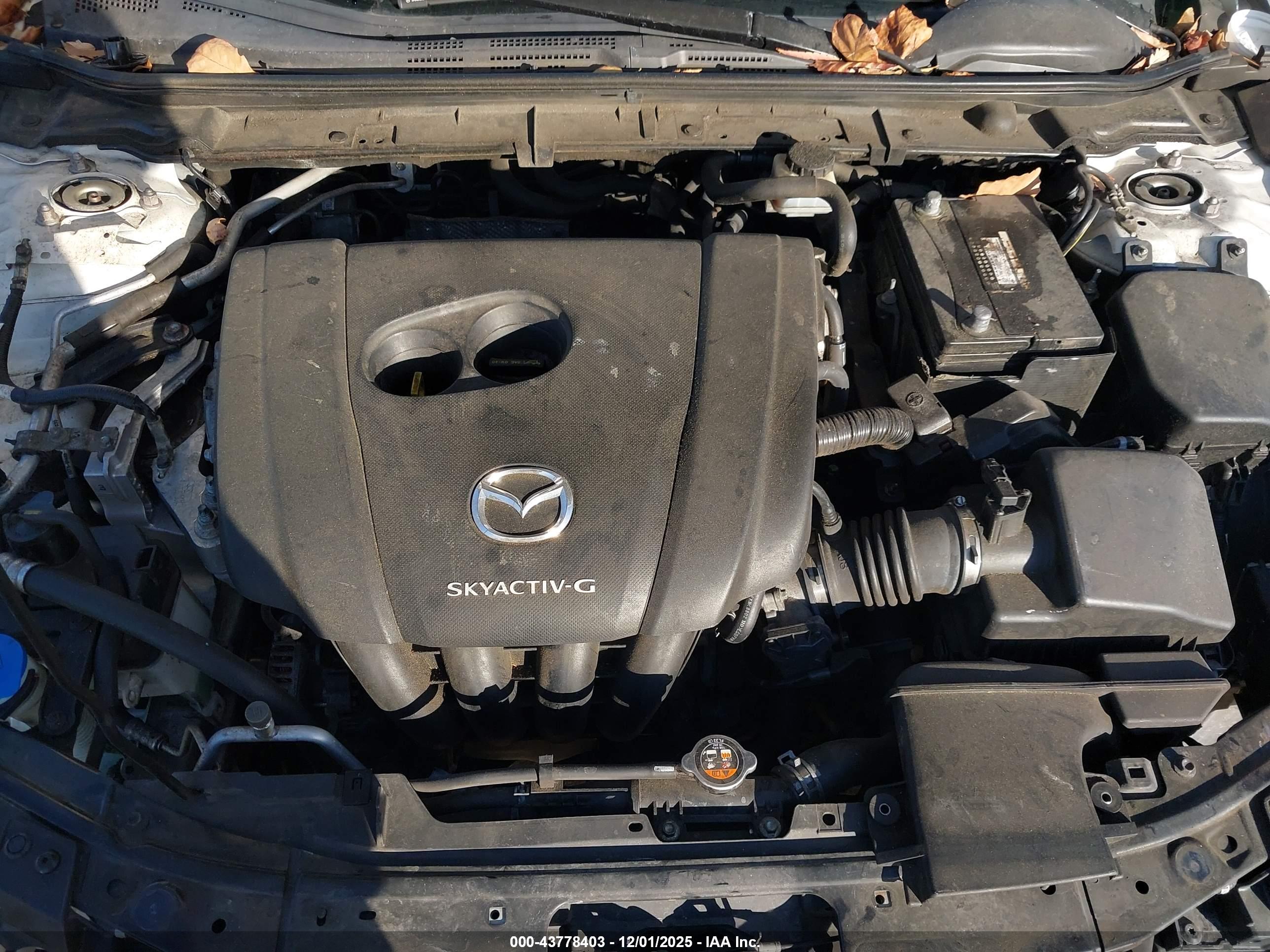 MAZDA MAZDA3 image 10