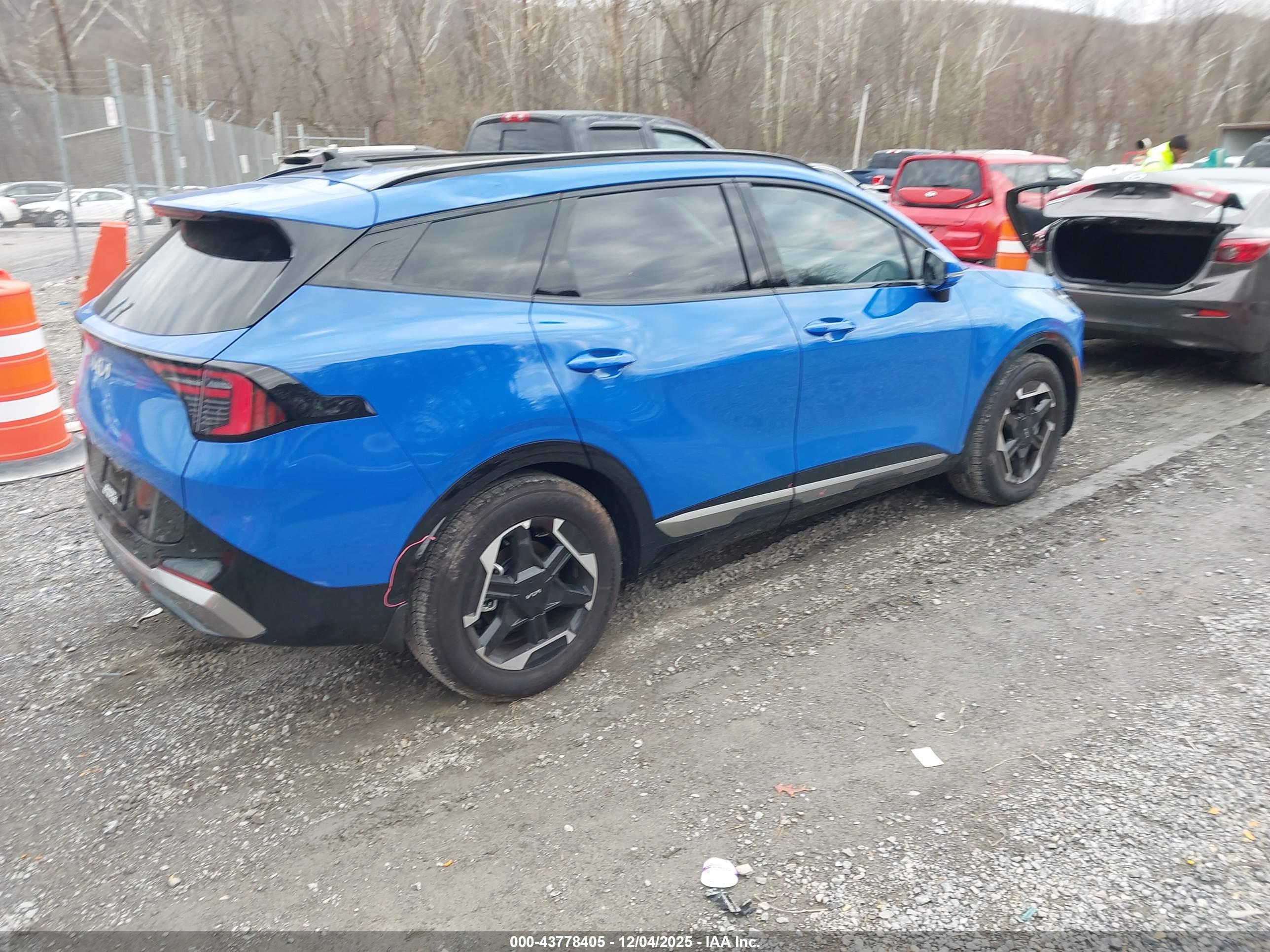 KIA SPORTAGE image 4